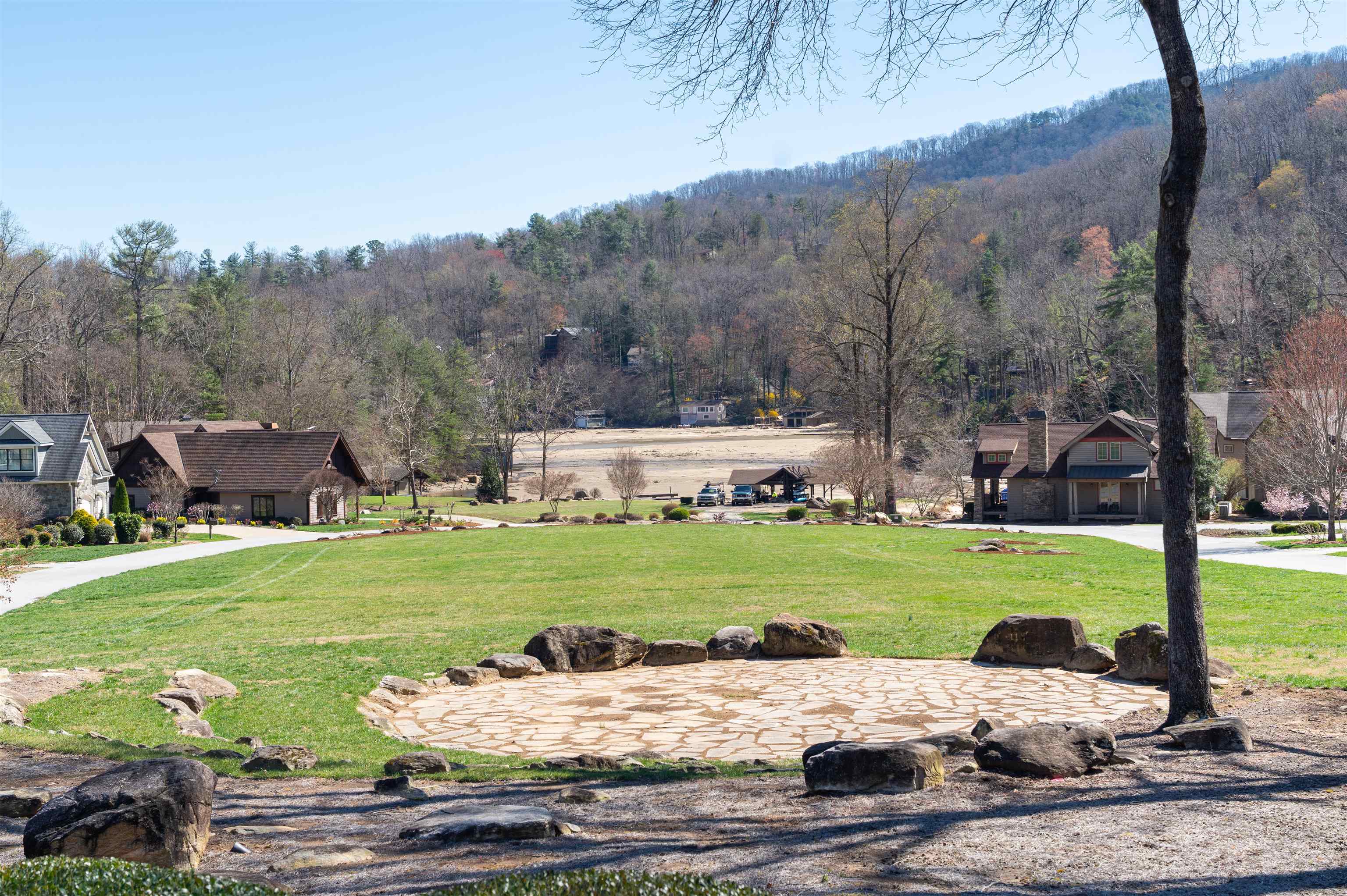 330335 Property Photo 29