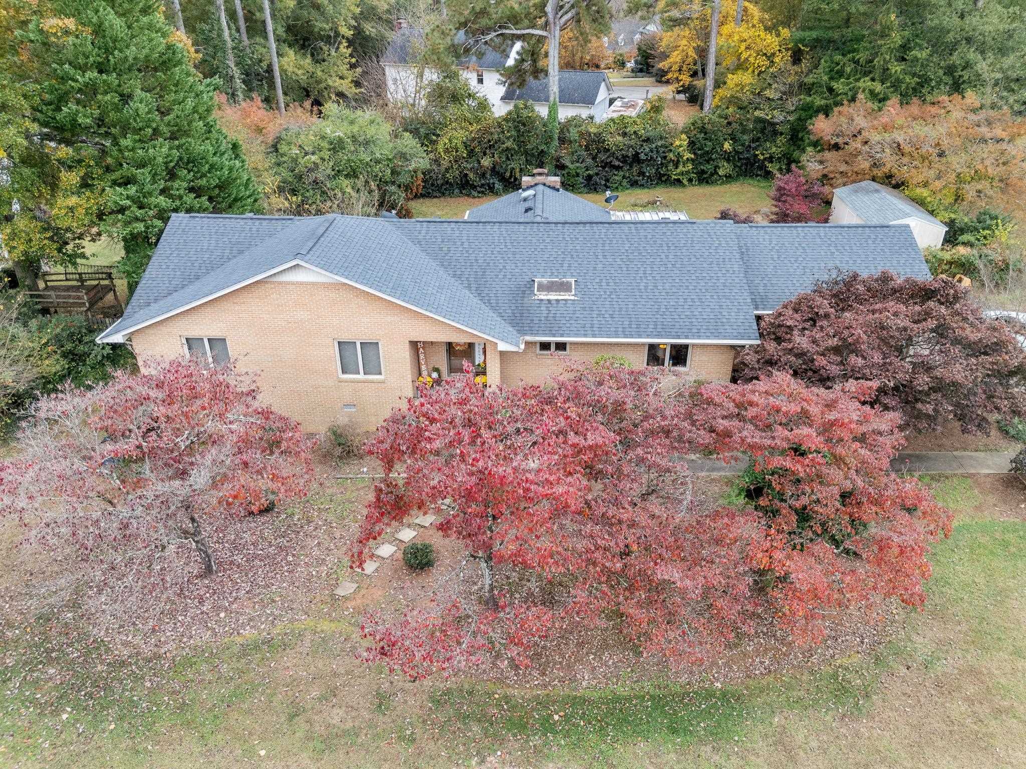 205 Laurel Ridge Road Property Photo 3