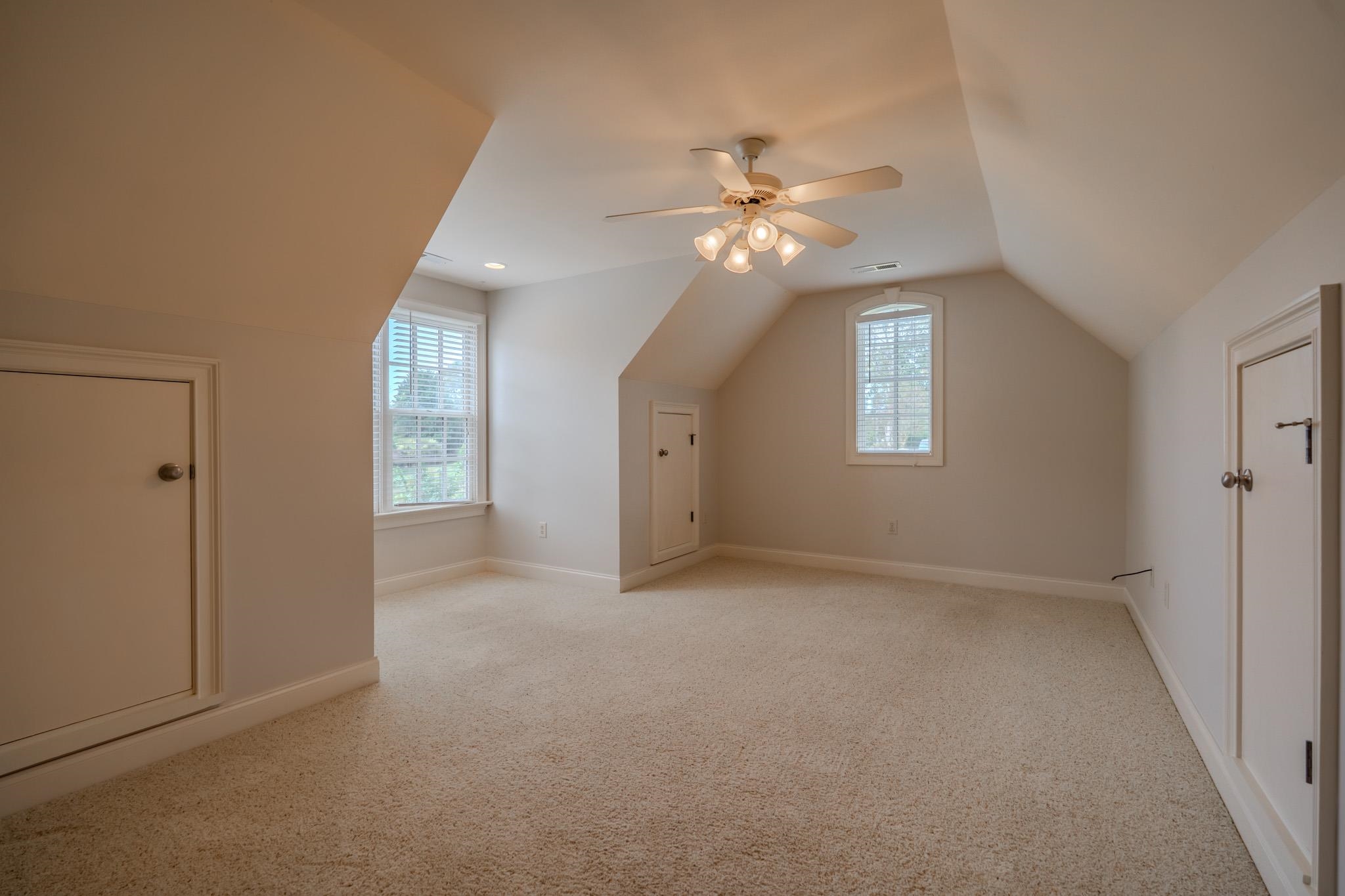 11 Sanibel Oaks Drive Property Photo 34