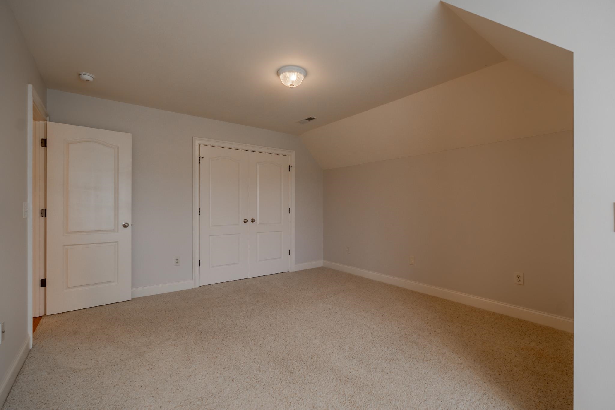 11 Sanibel Oaks Drive Property Photo 35