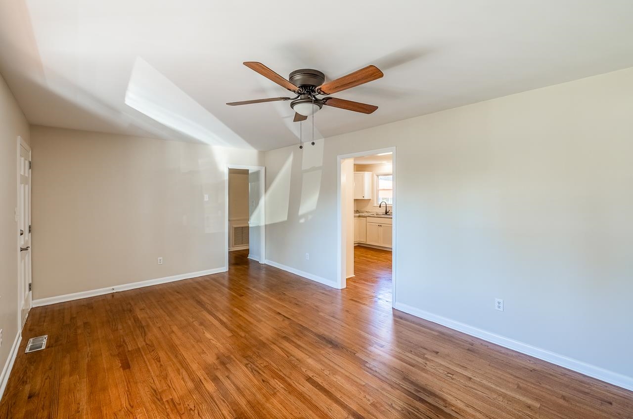 917 Beverly Drive Property Photo 4