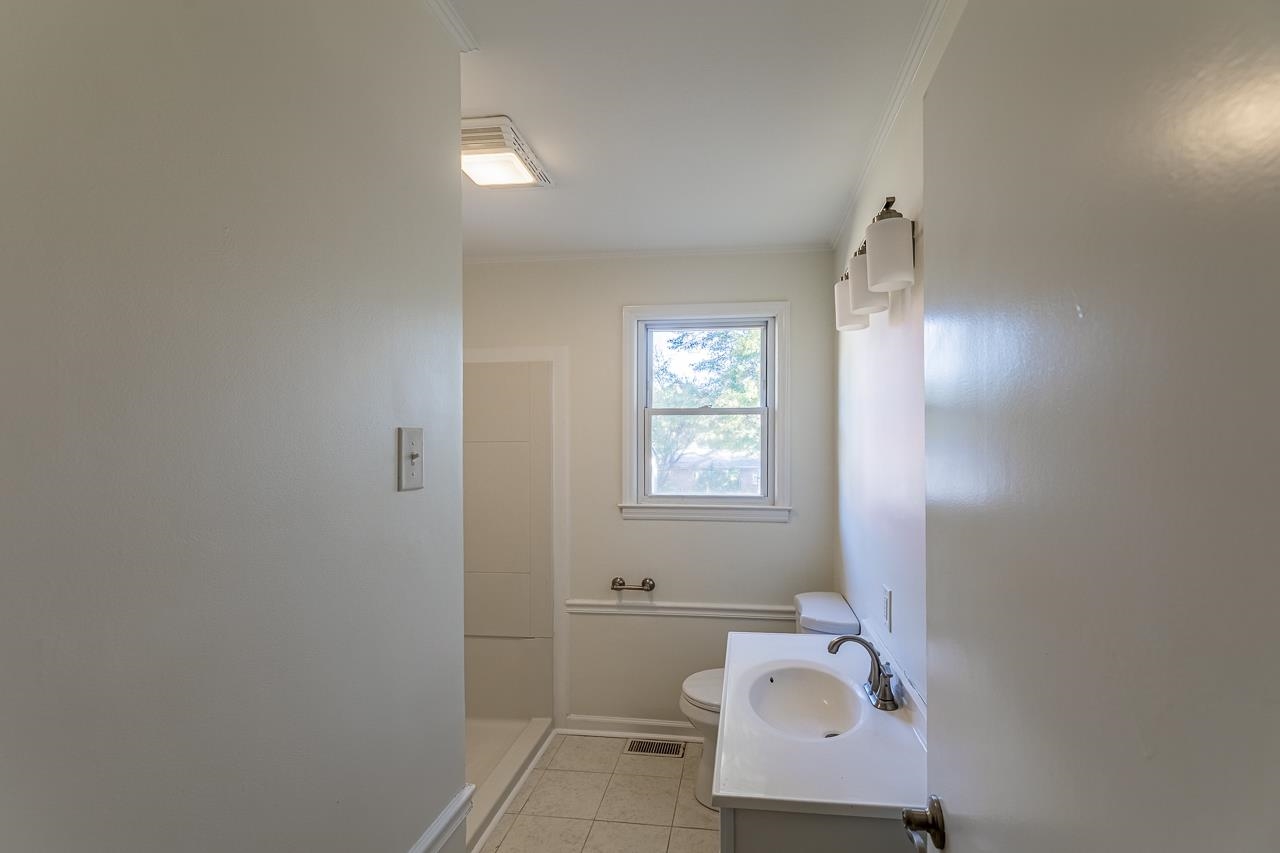 917 Beverly Drive Property Photo 5