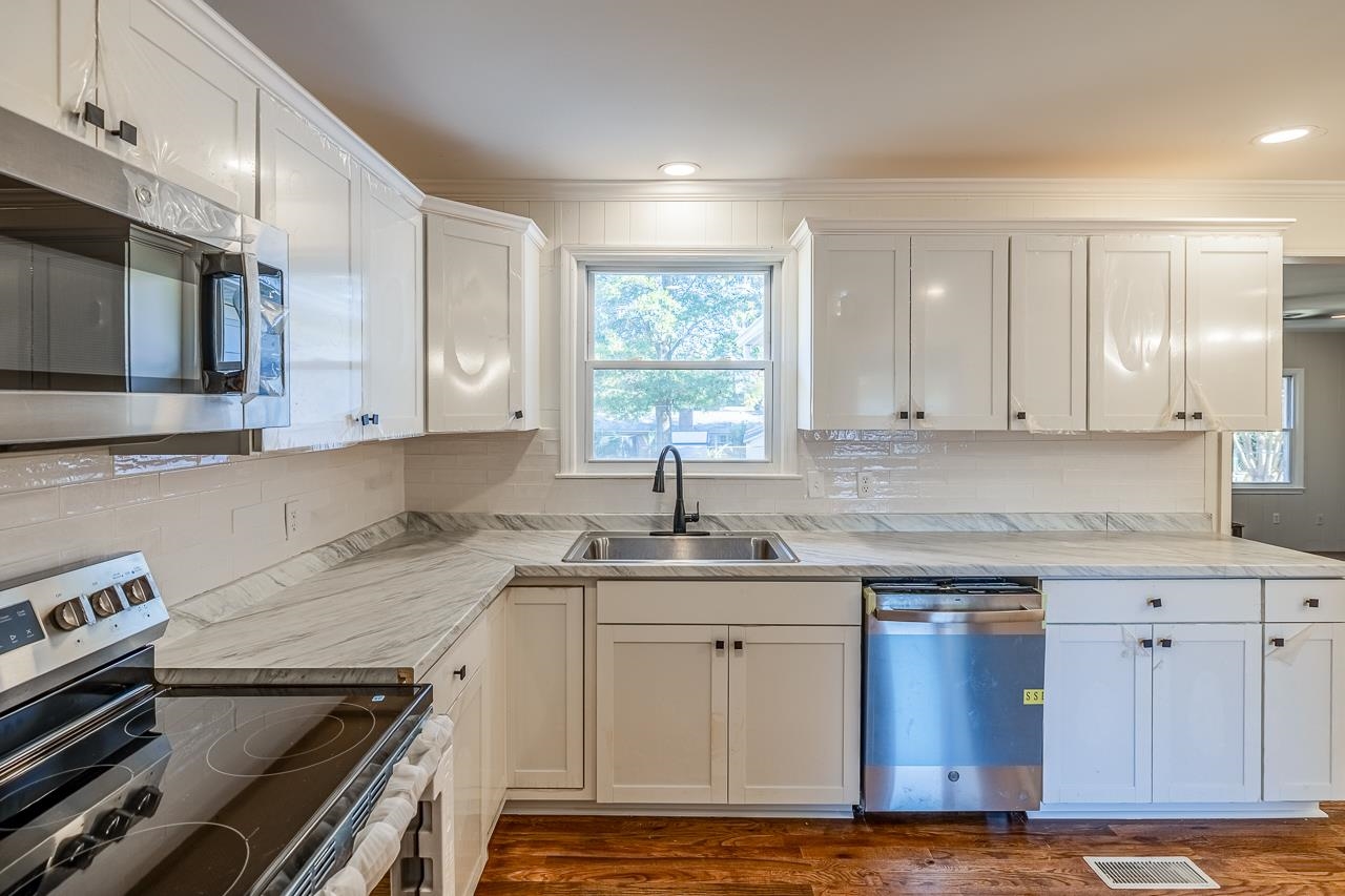 917 Beverly Drive Property Photo 12