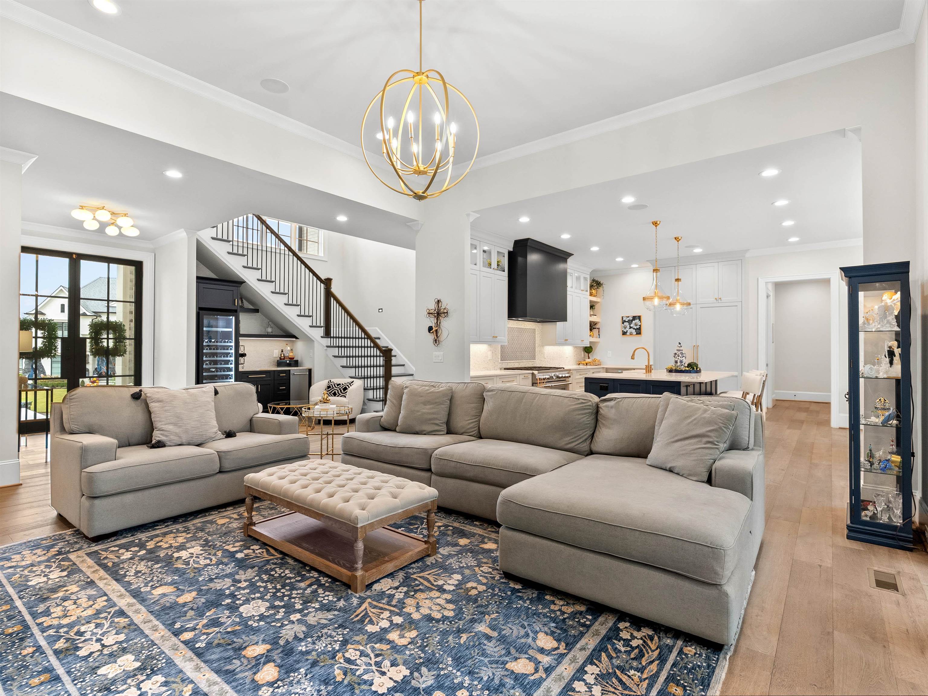 630 Rouen Court Property Photo 9