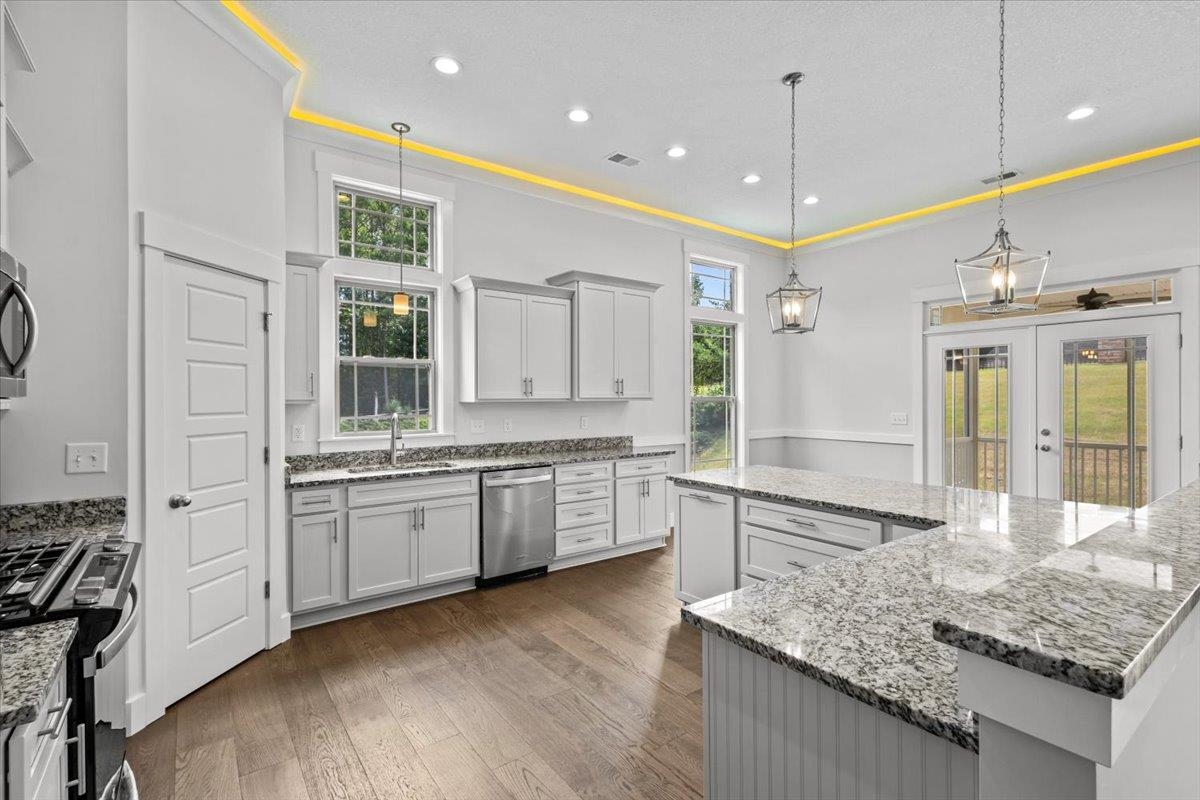 18 Double Crest Drive Property Photo 6