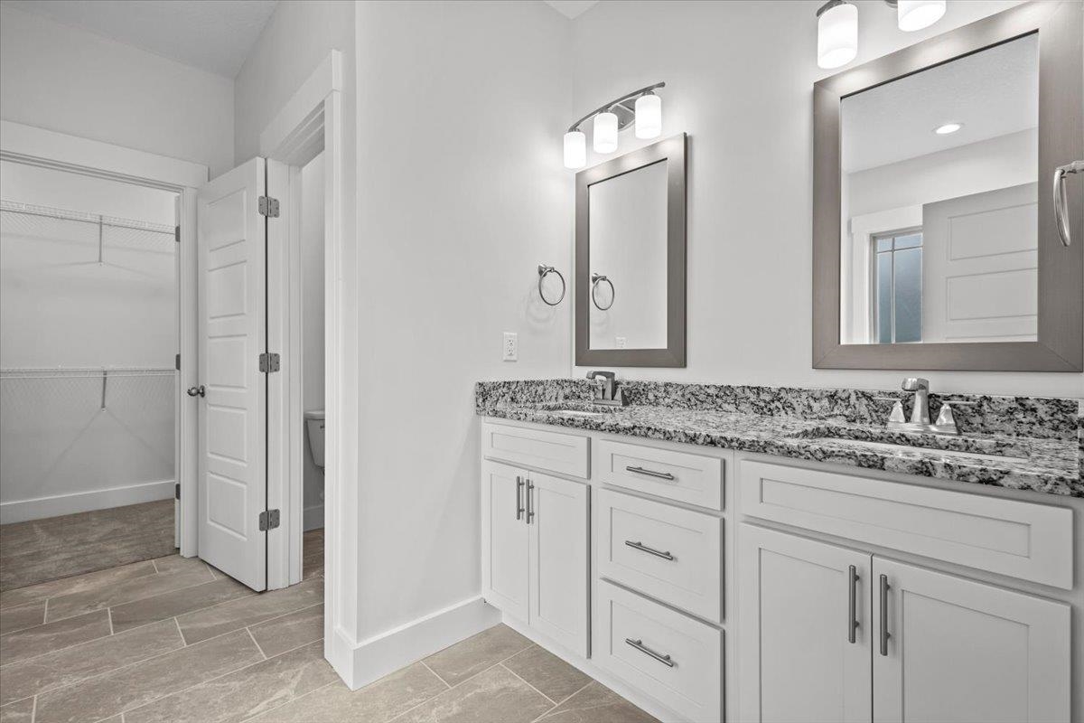 18 Double Crest Drive Property Photo 13