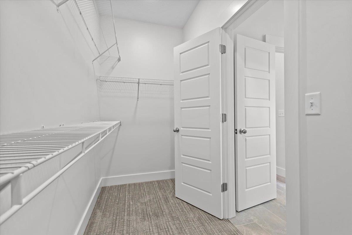 18 Double Crest Drive Property Photo 15