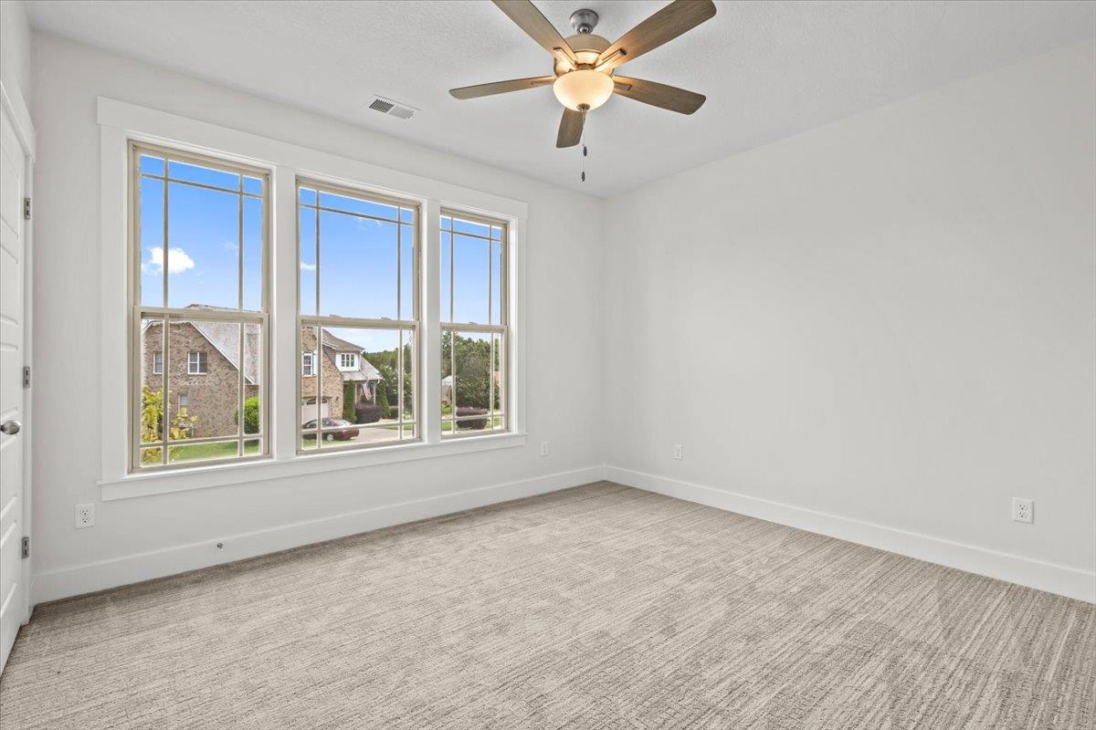 18 Double Crest Drive Property Photo 16