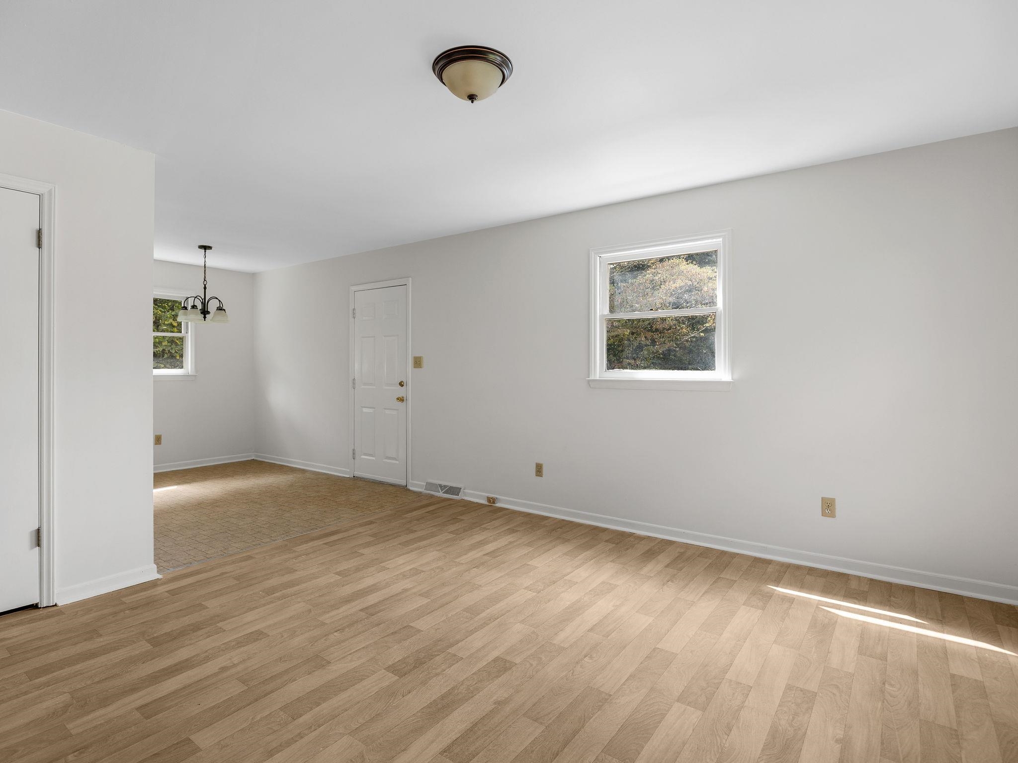 118 Cannon Circle Property Photo 6