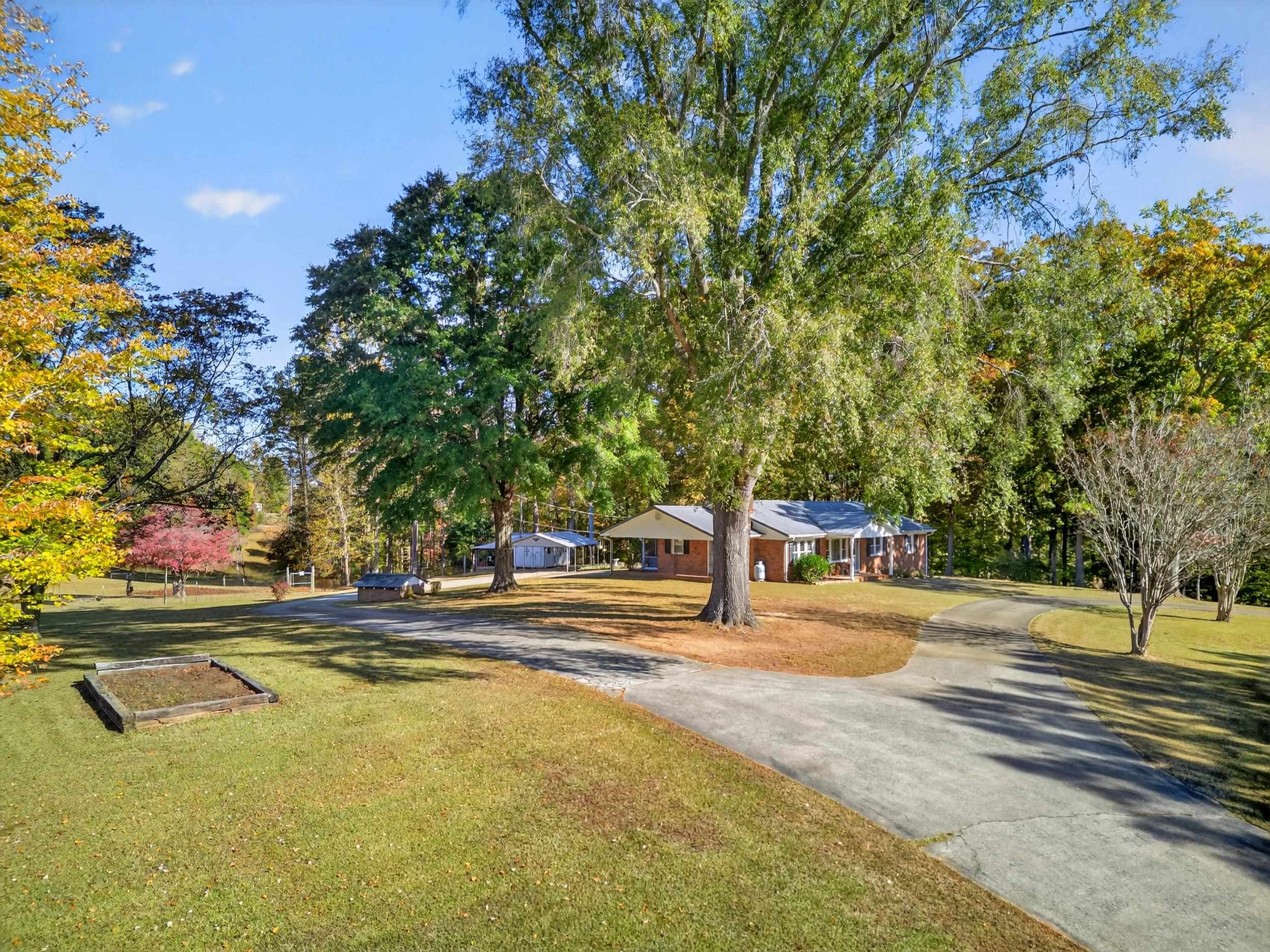 305 Misty Lane Property Photo 3