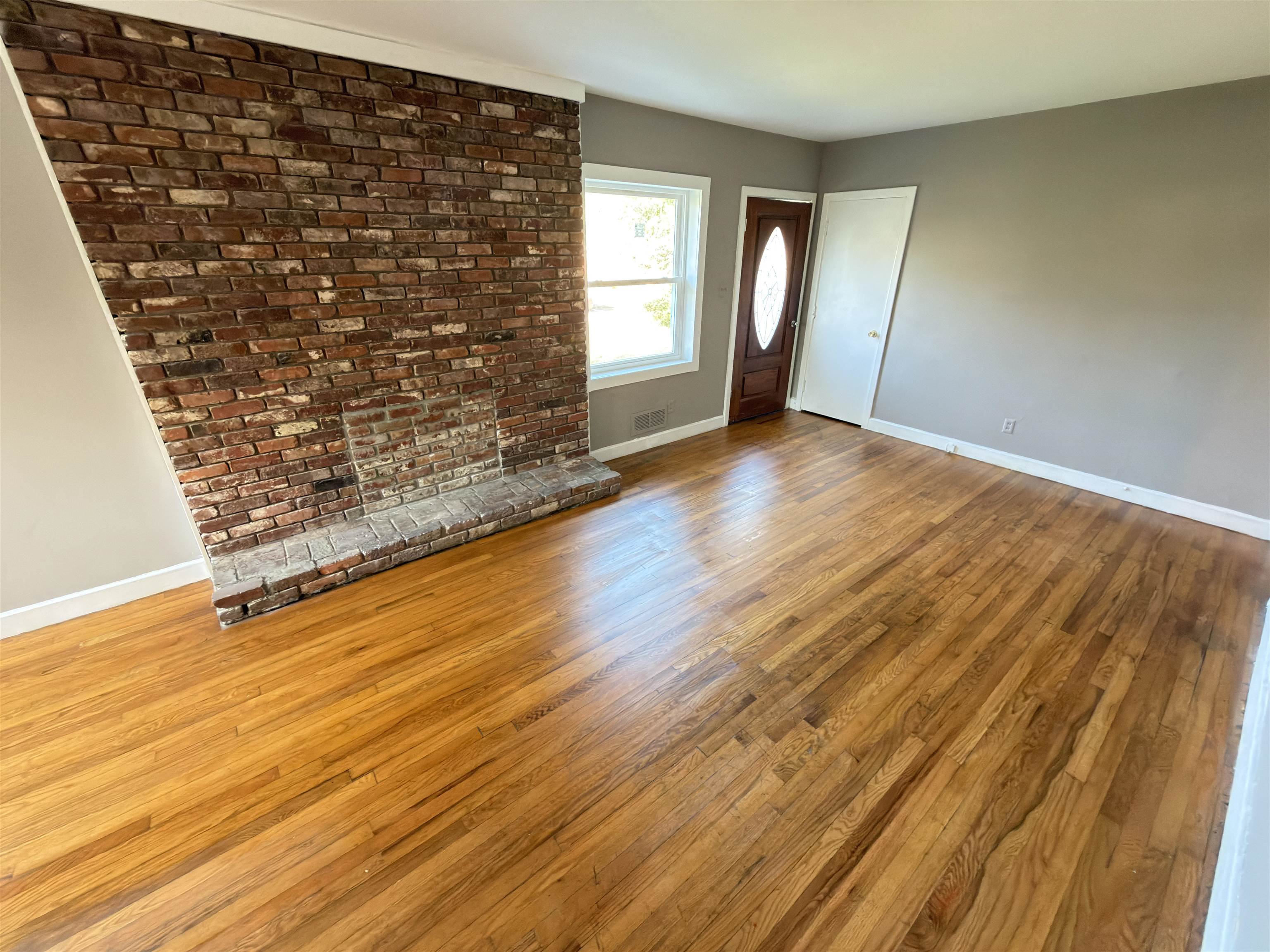 507 Crestwood Place Property Photo 6