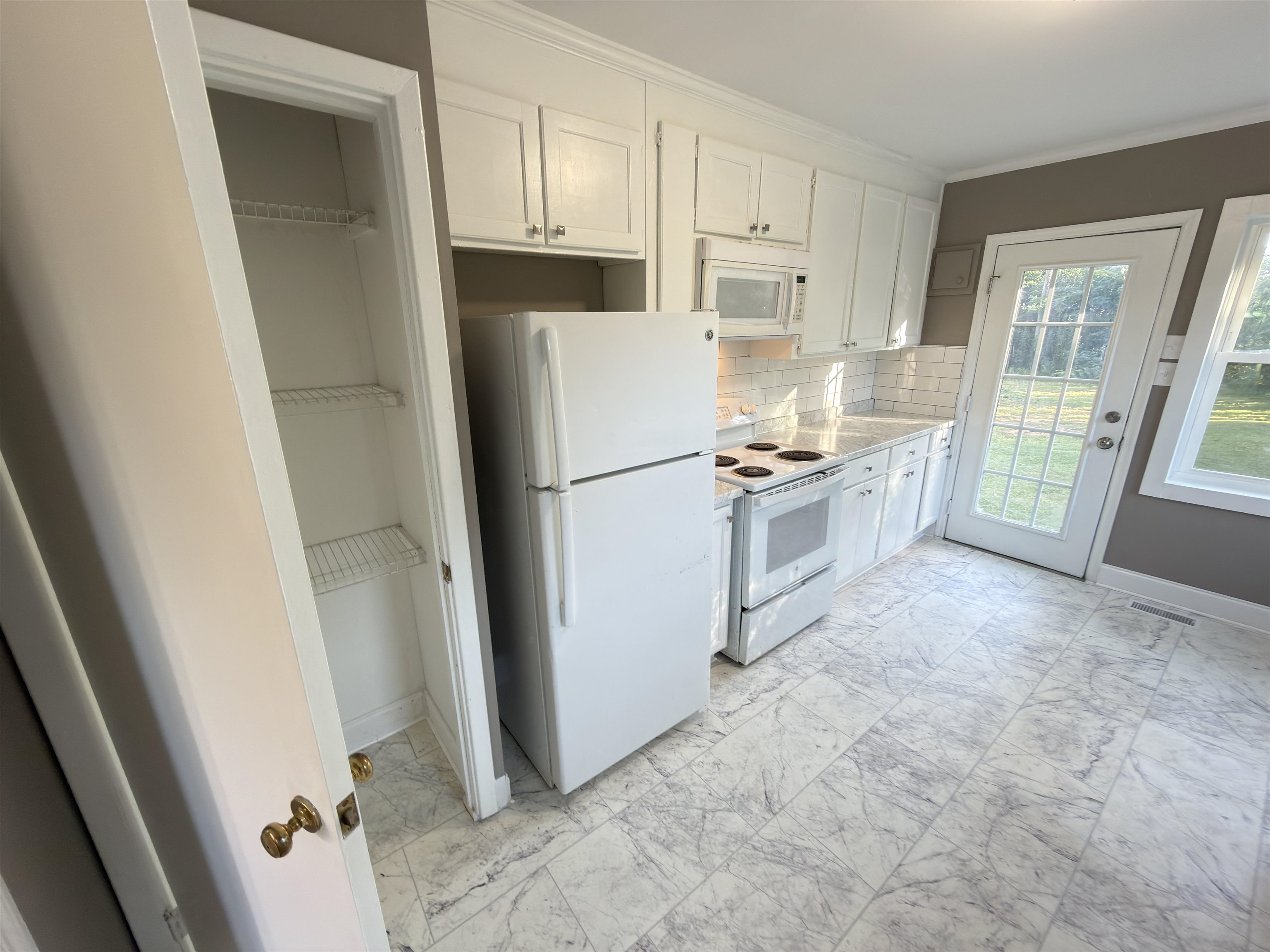 507 Crestwood Place Property Photo 12