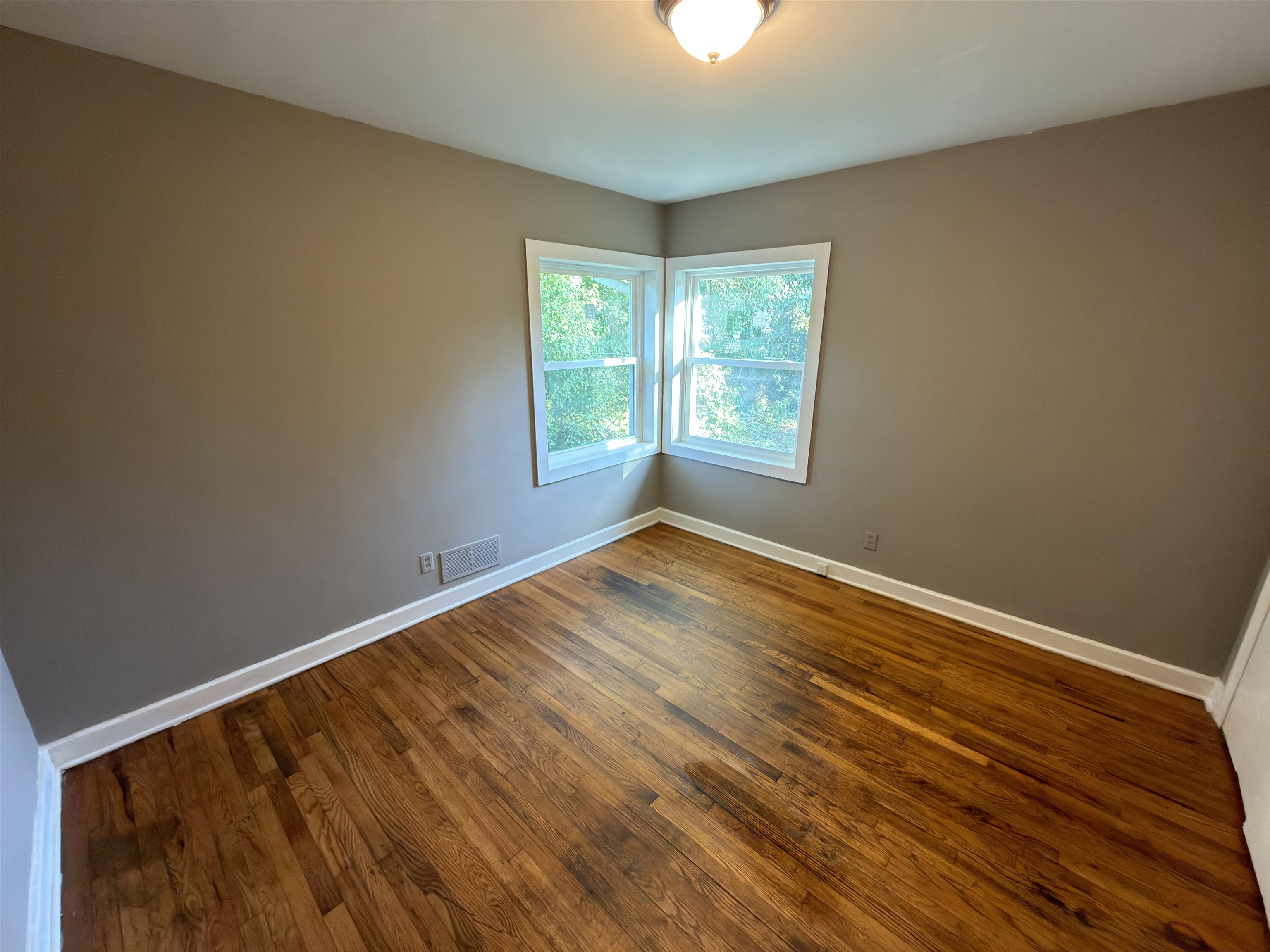 507 Crestwood Place Property Photo 20