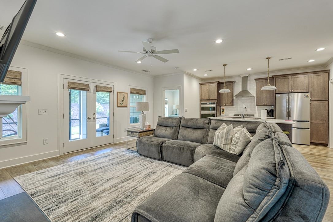 443 Brunswick Lane Property Photo 13