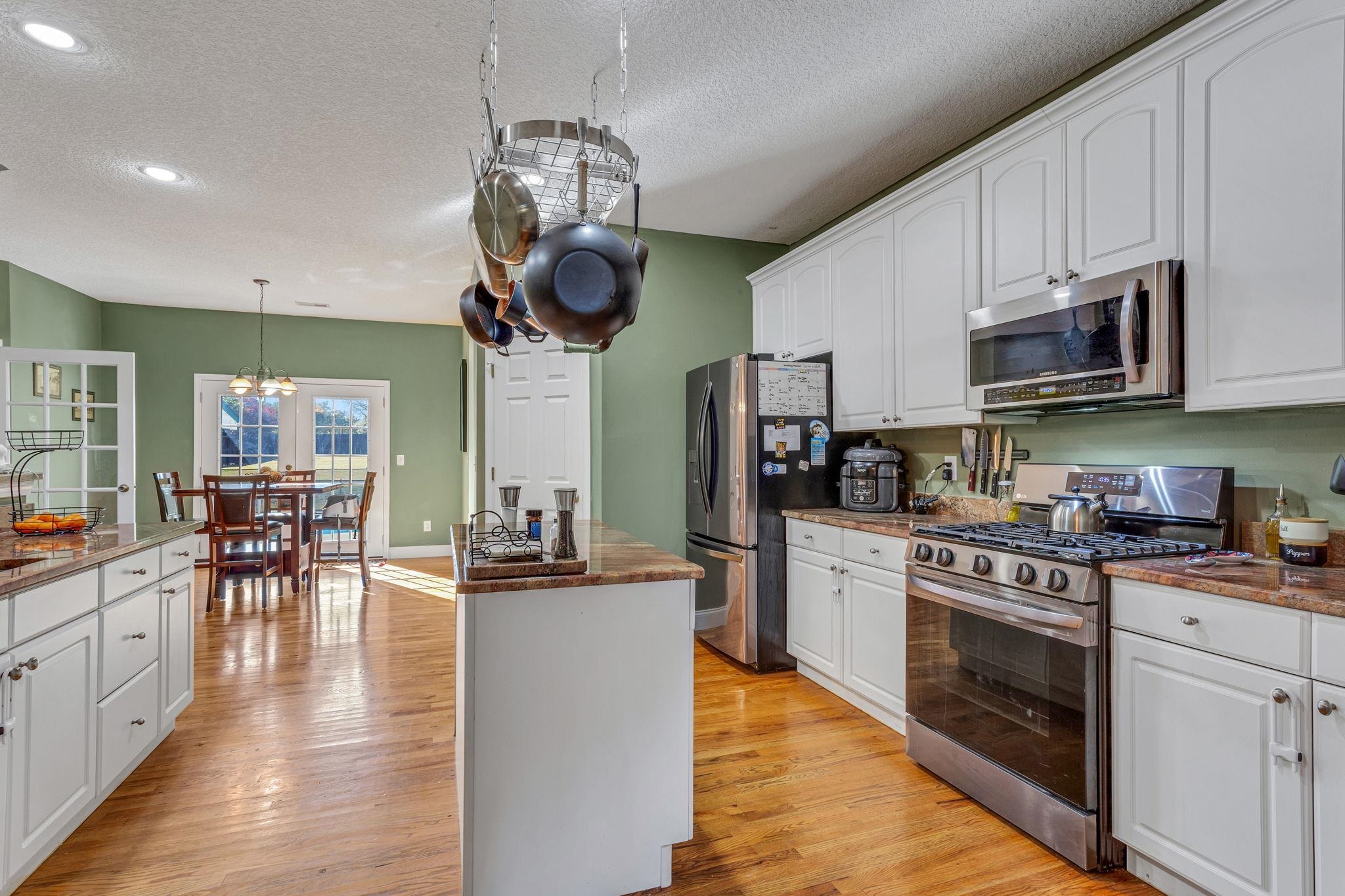 701 Brookdale Drive Property Photo 19