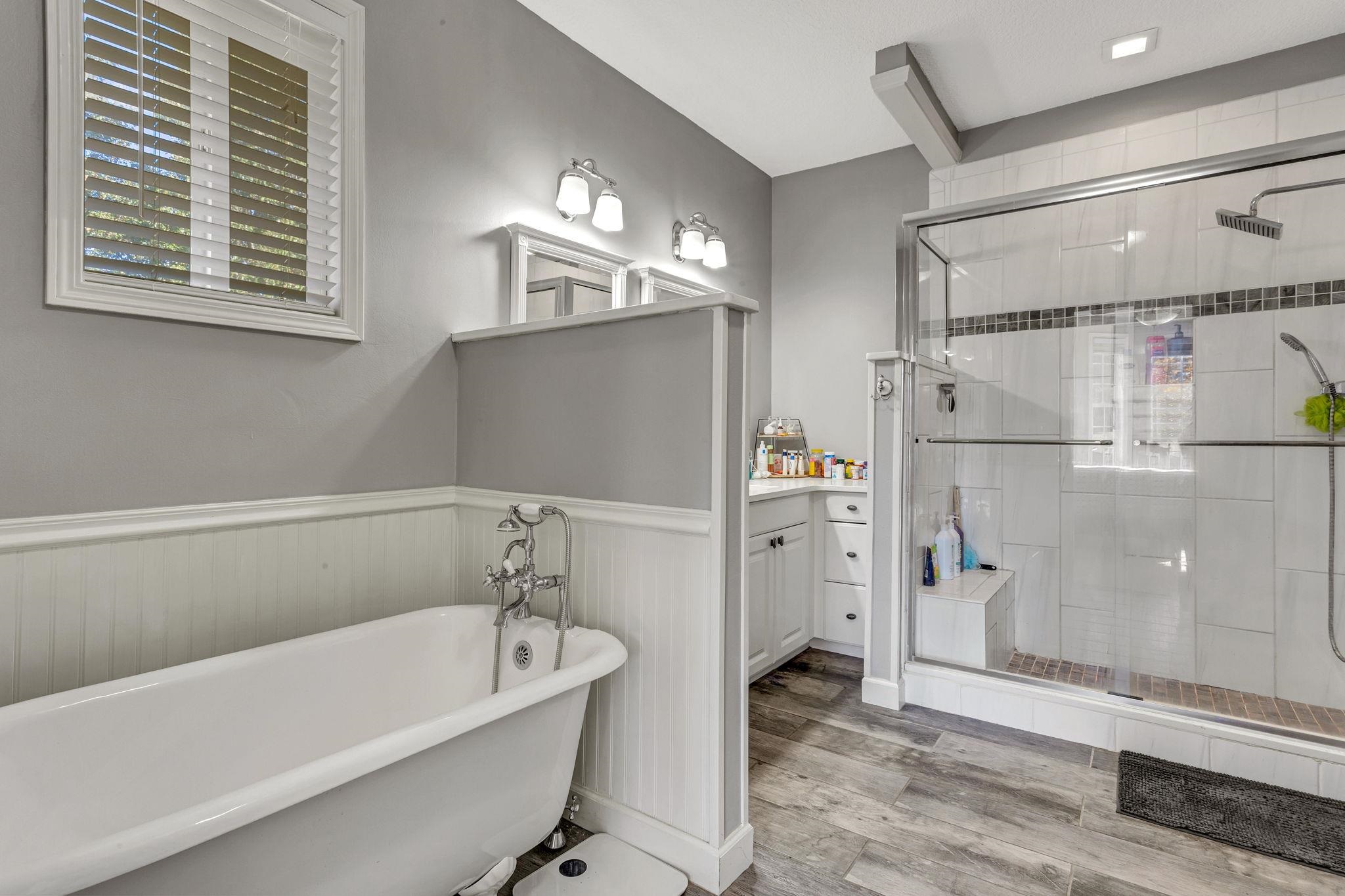 701 Brookdale Drive Property Photo 25