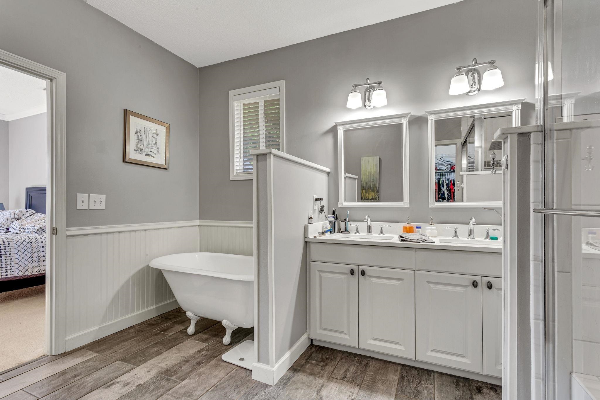 701 Brookdale Drive Property Photo 26