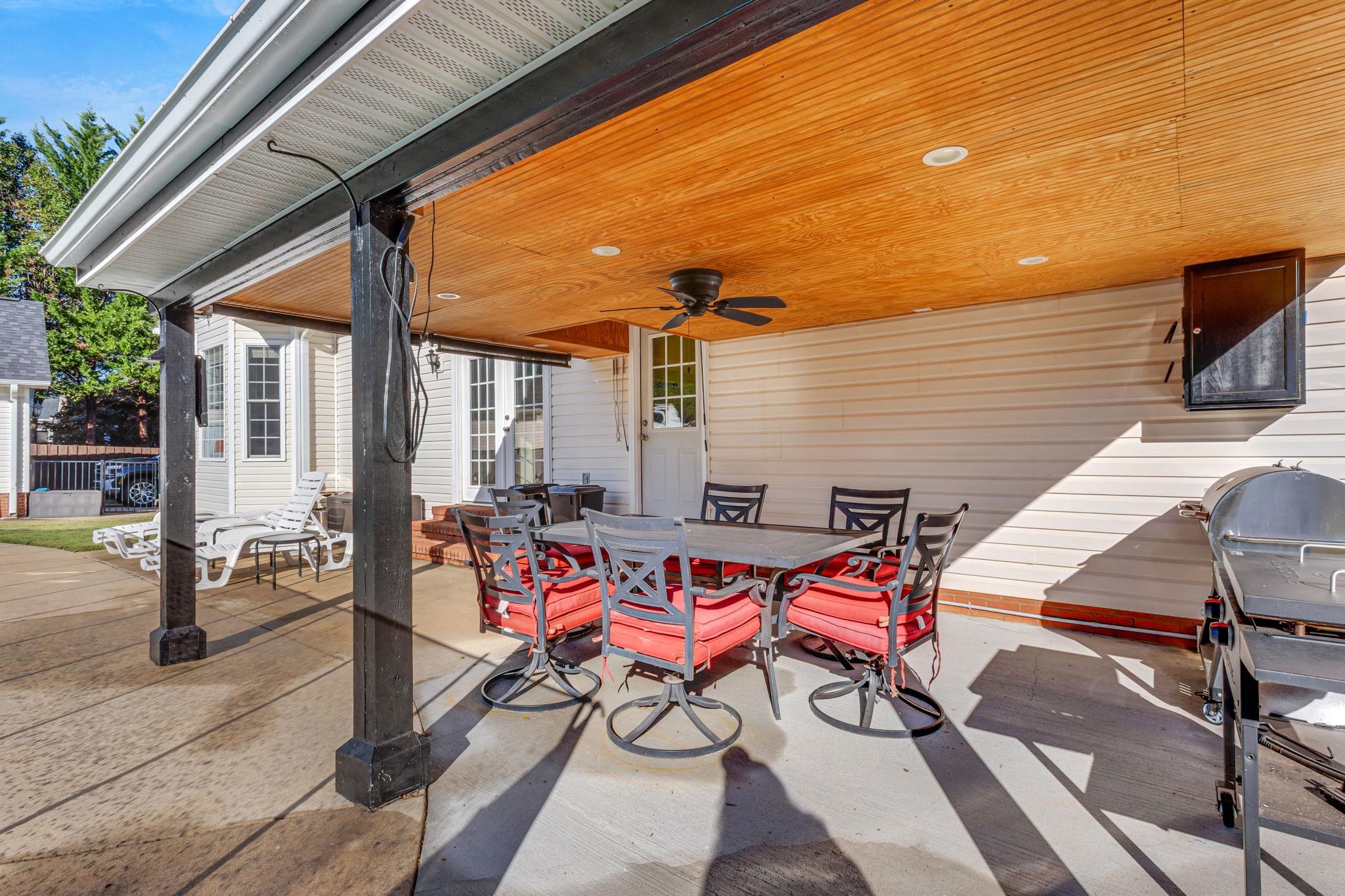 701 Brookdale Drive Property Photo 36