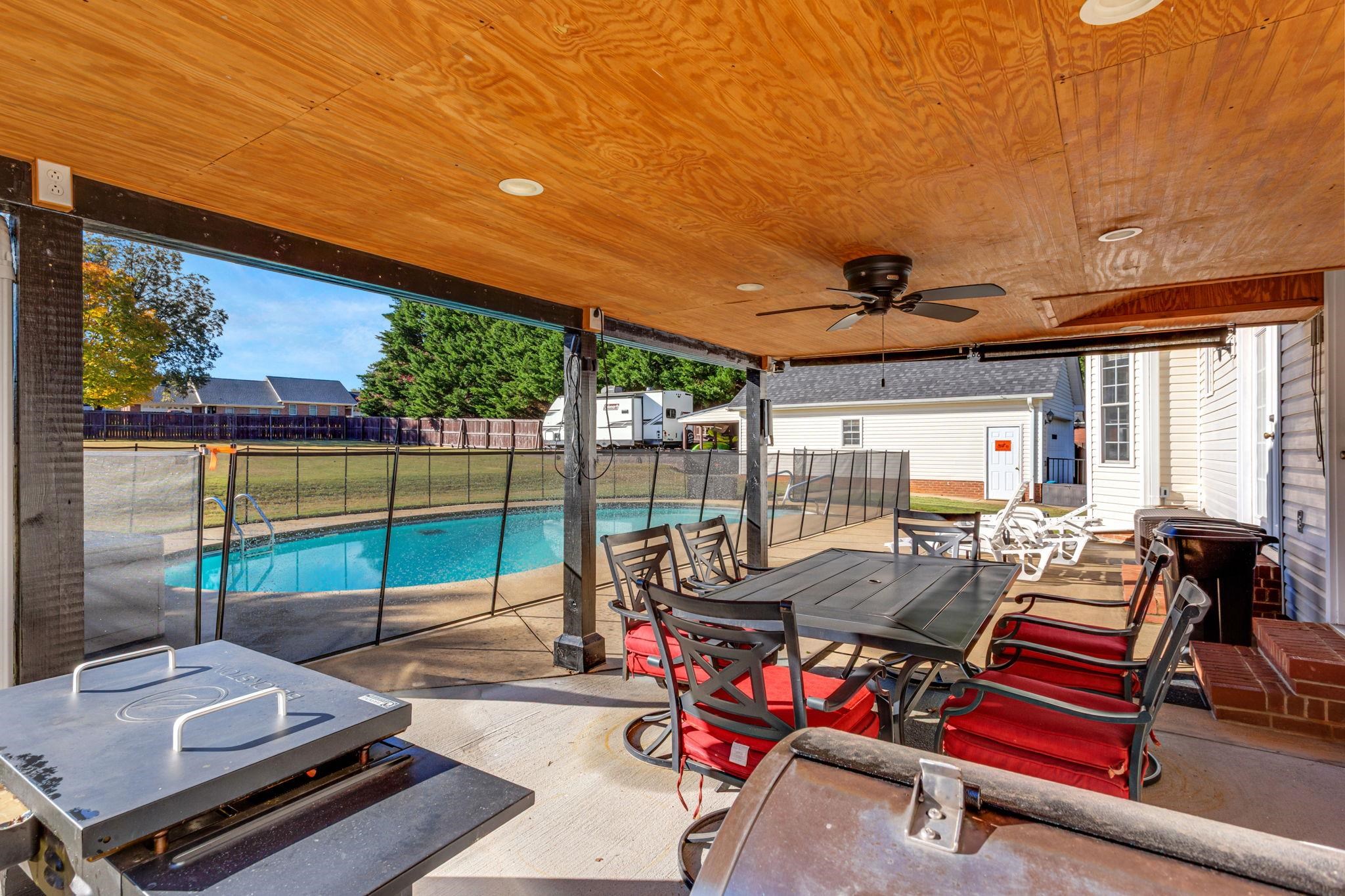 701 Brookdale Drive Property Photo 37