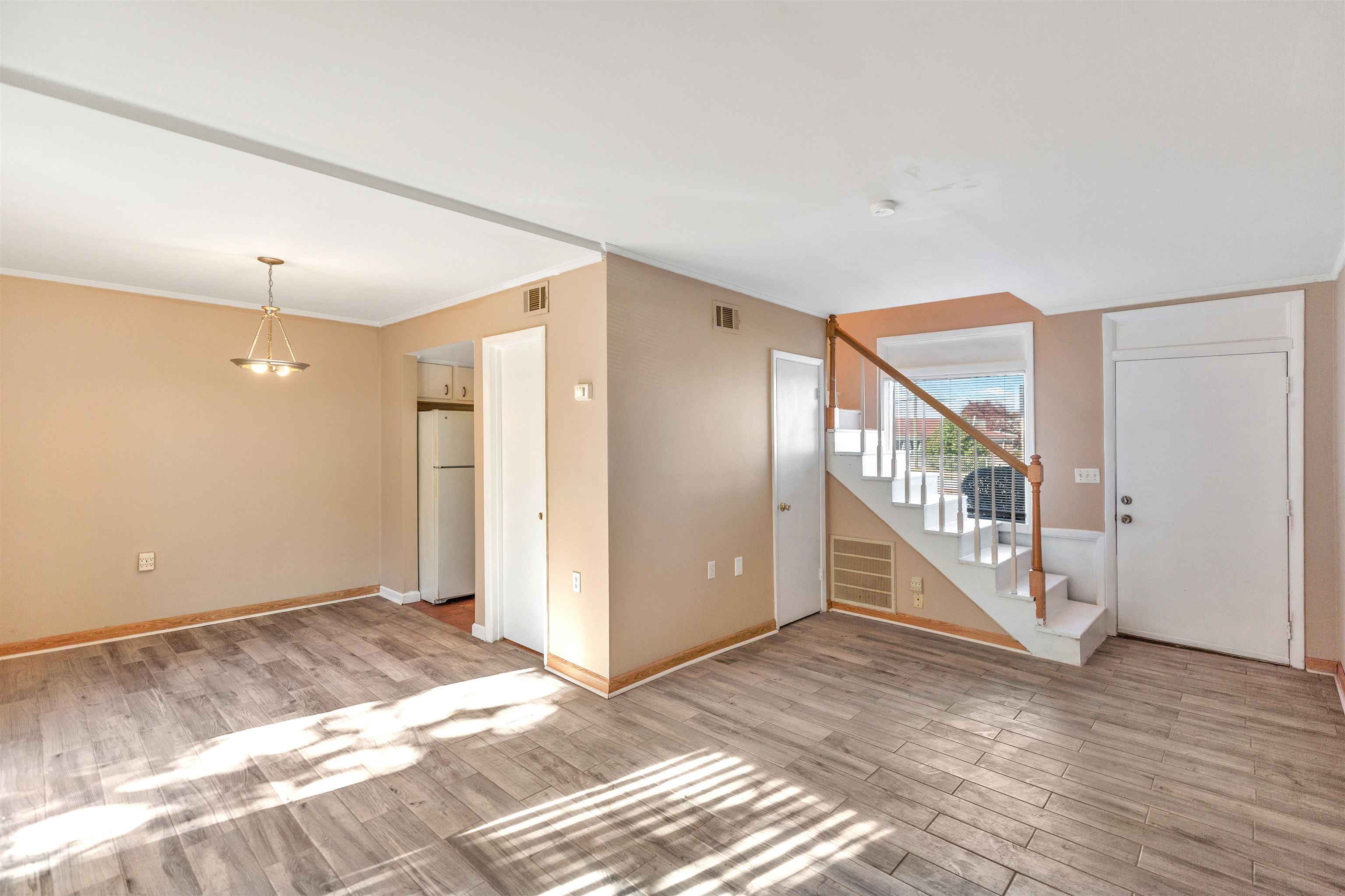 3706 E North Street Property Photo 4