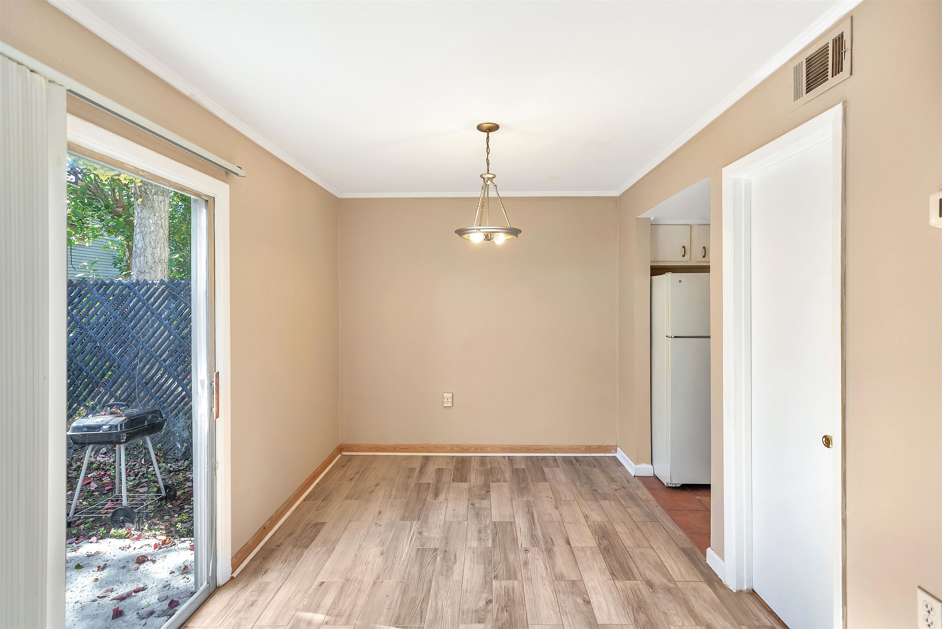 3706 E North Street Property Photo 12