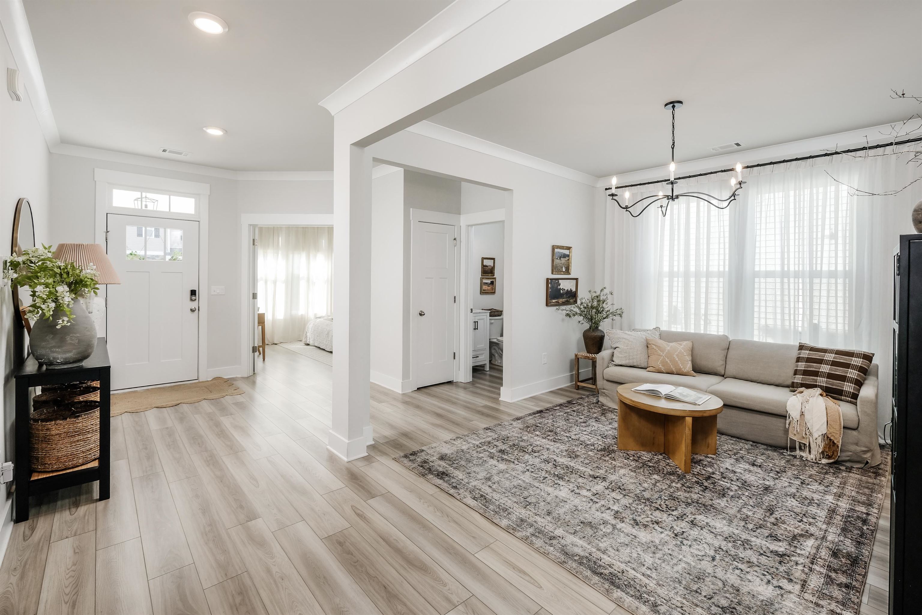 561 Fenwick Drive Property Photo 5