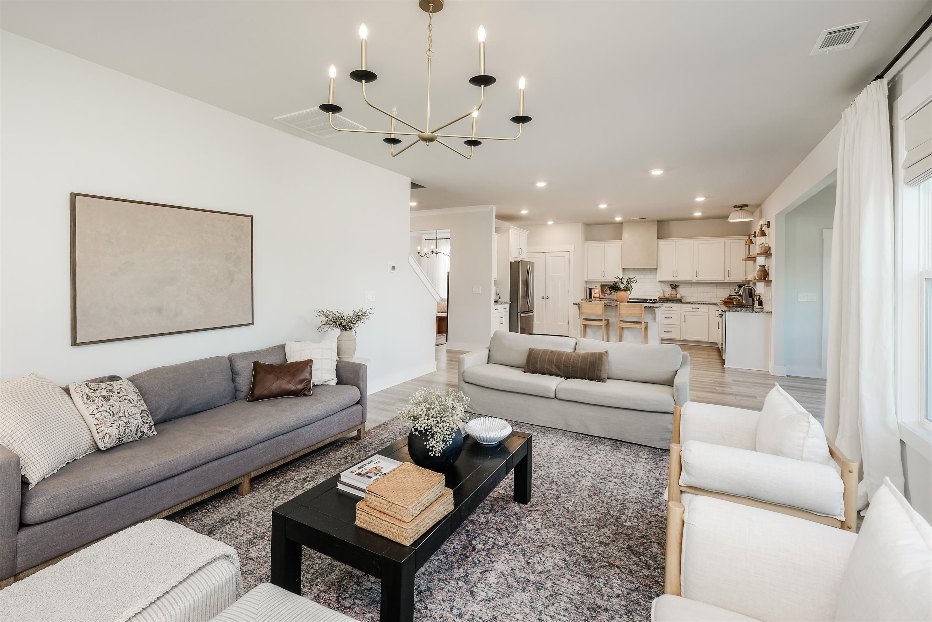 561 Fenwick Drive Property Photo 8