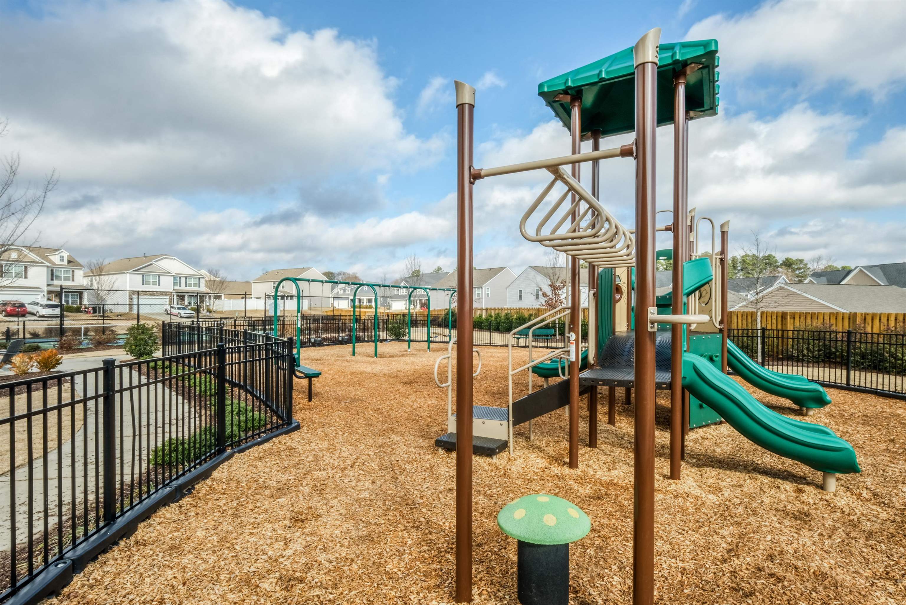 561 Fenwick Drive Property Photo 38