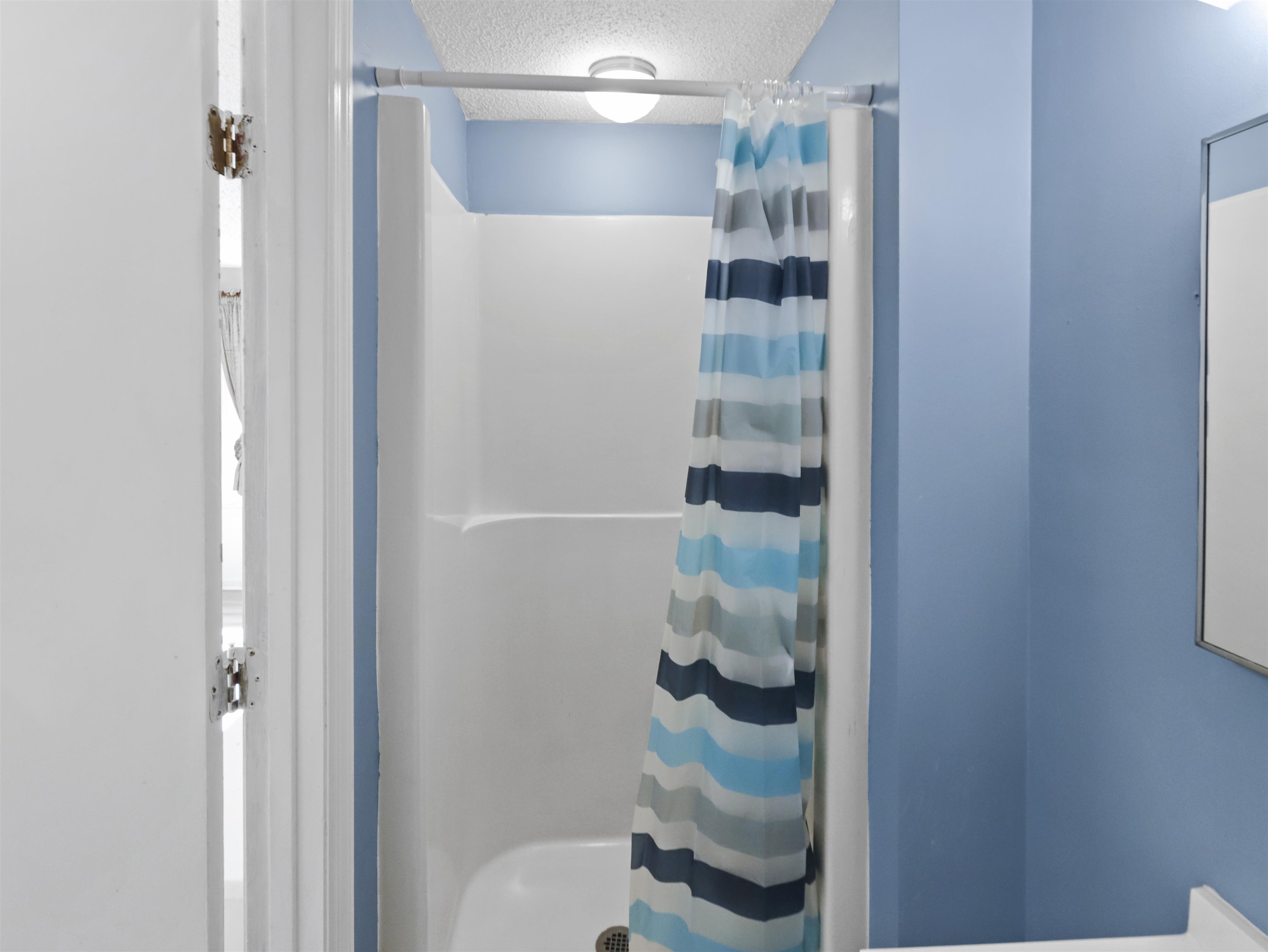 201 Crestview Dr Property Photo 22