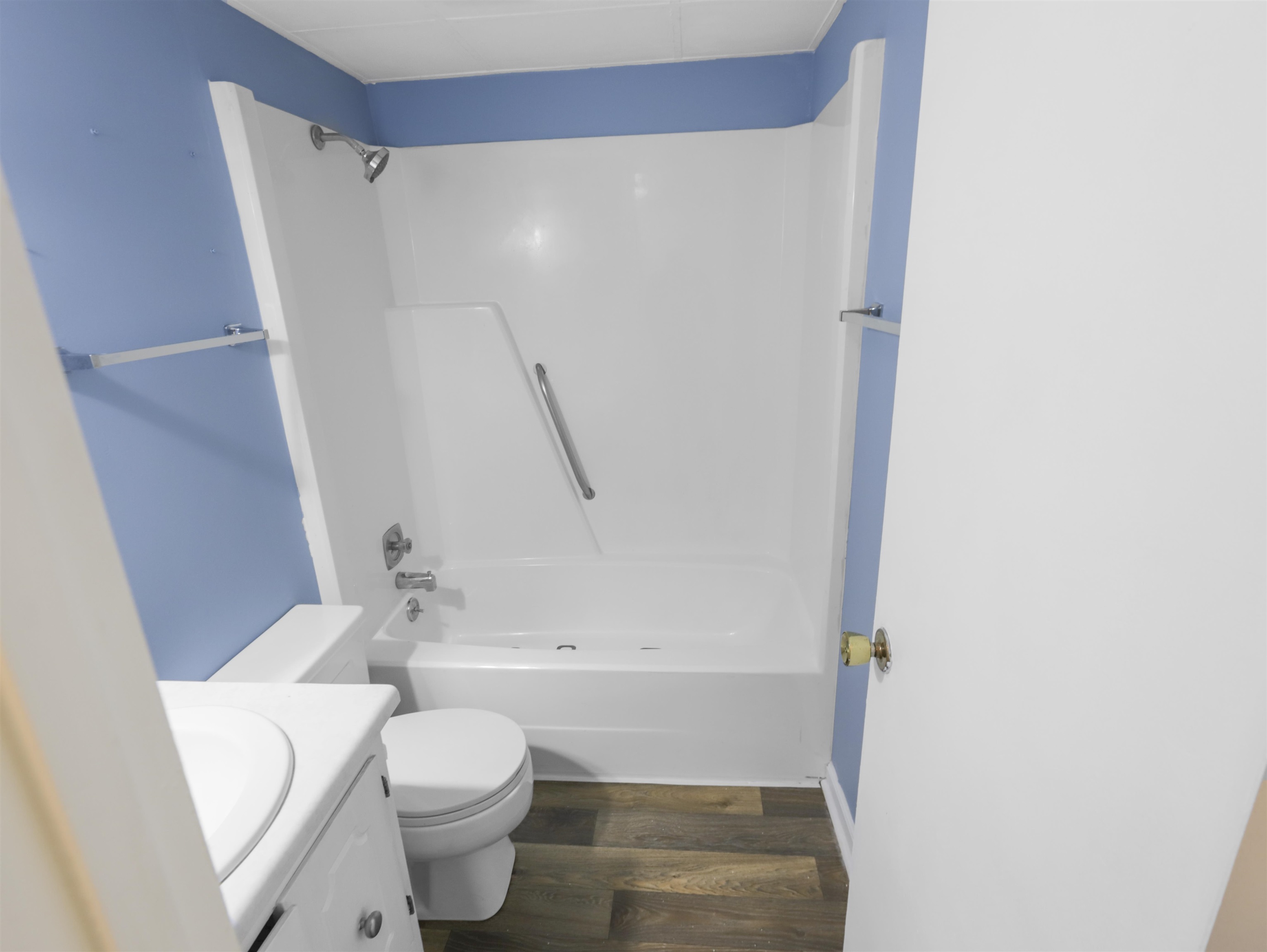 201 Crestview Dr Property Photo 27