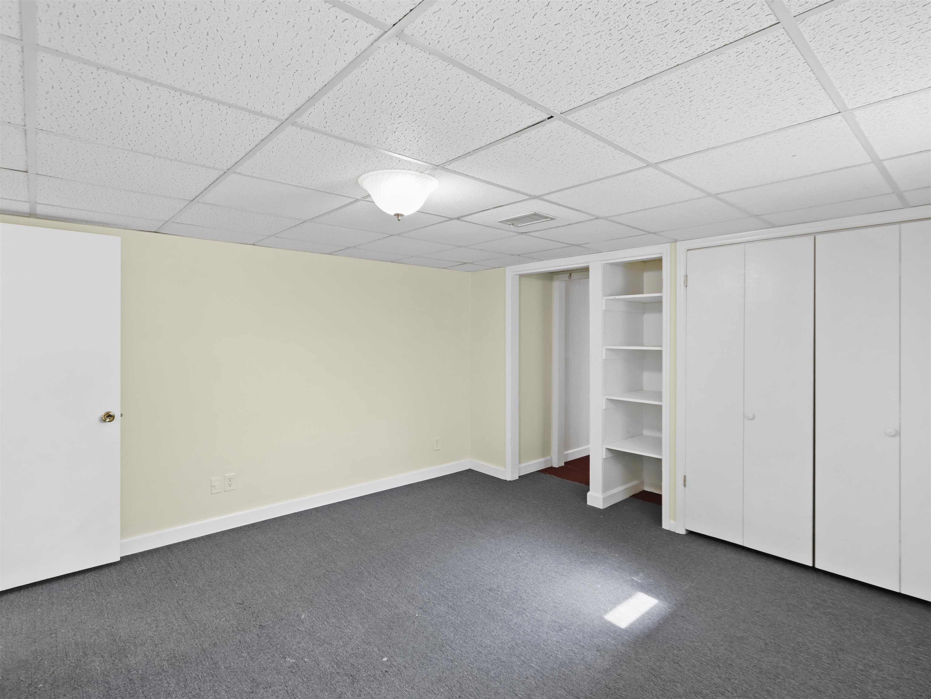 201 Crestview Dr Property Photo 28