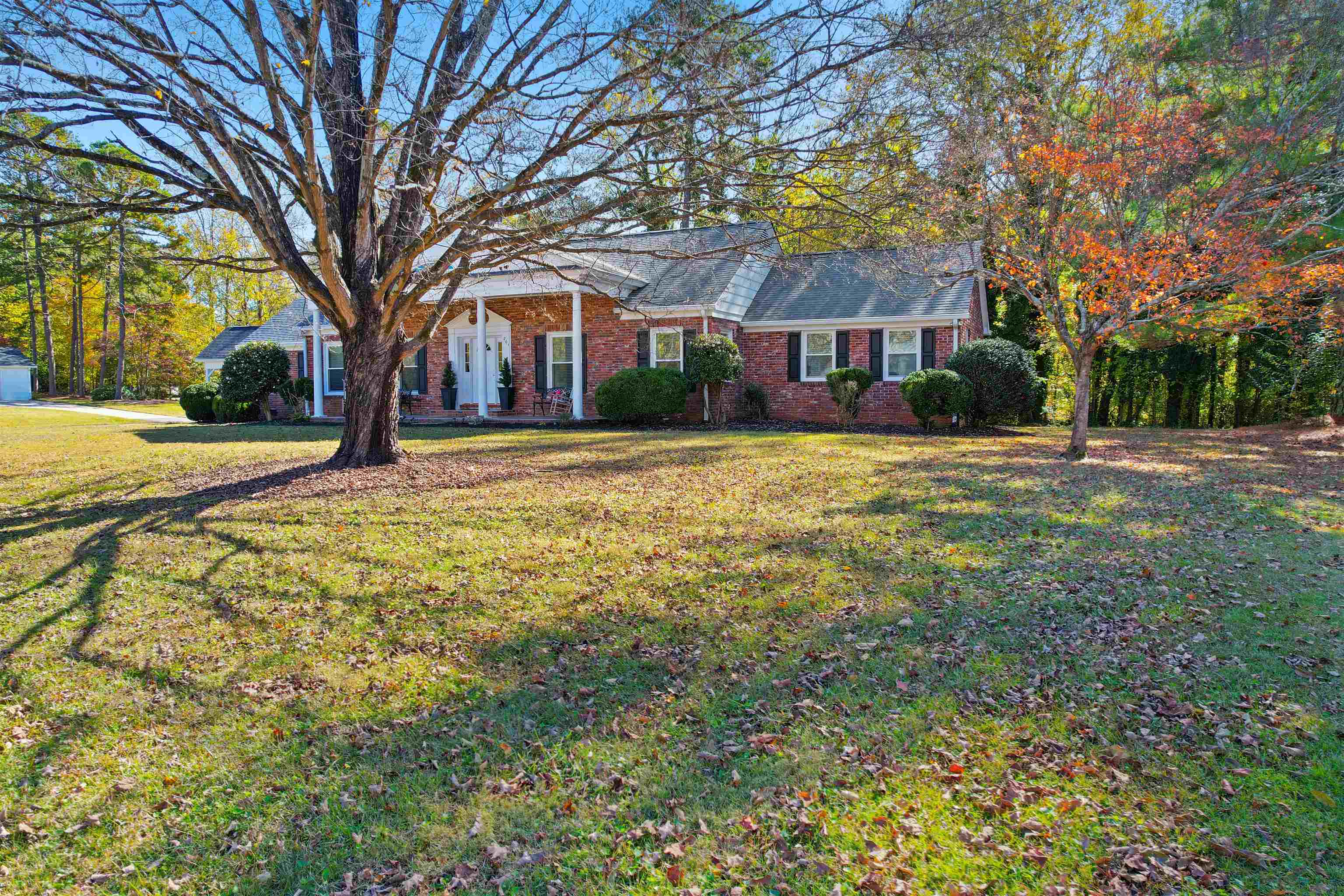 201 Crestview Dr Property Photo 32