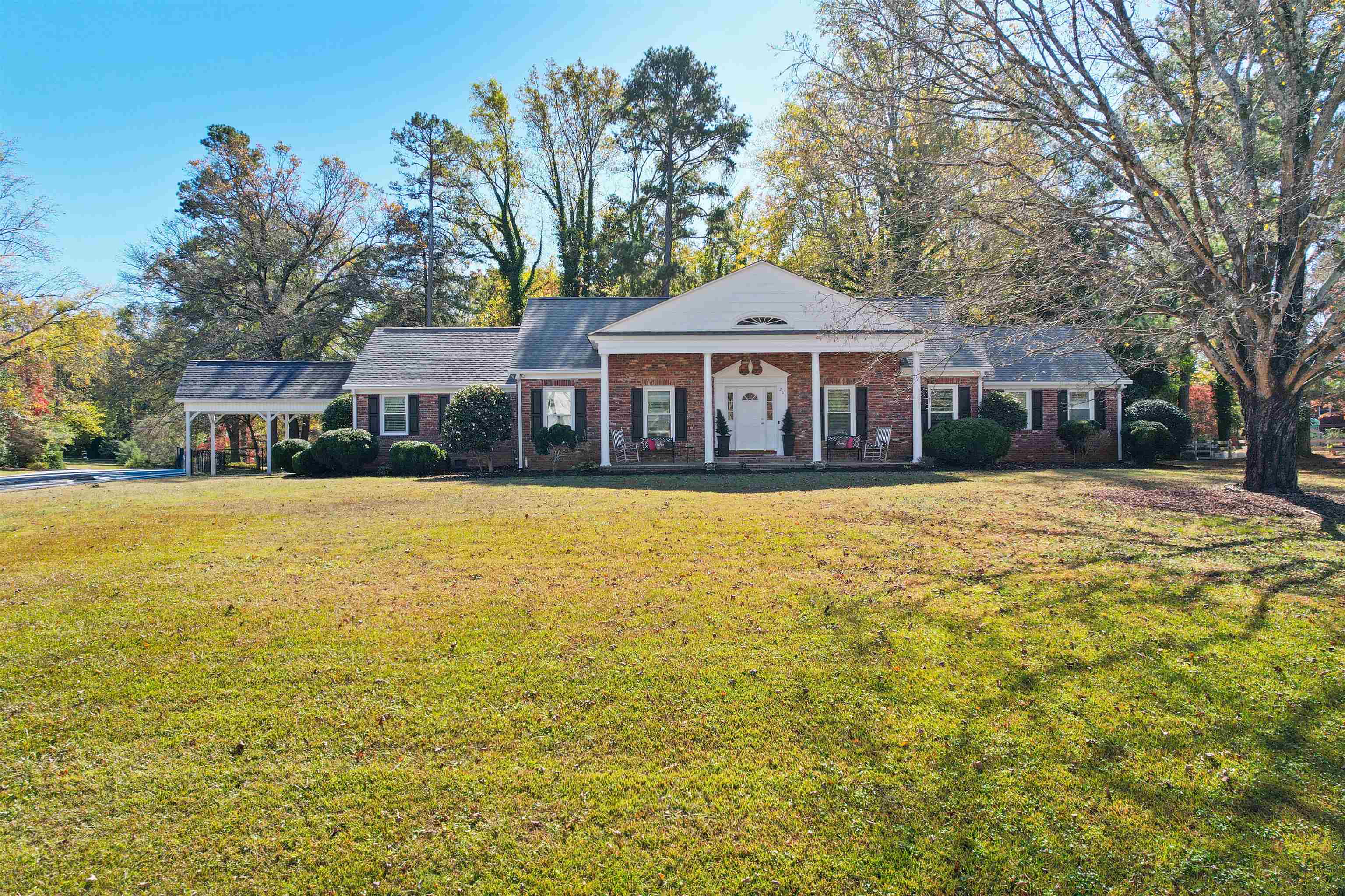 201 Crestview Dr Property Photo 33