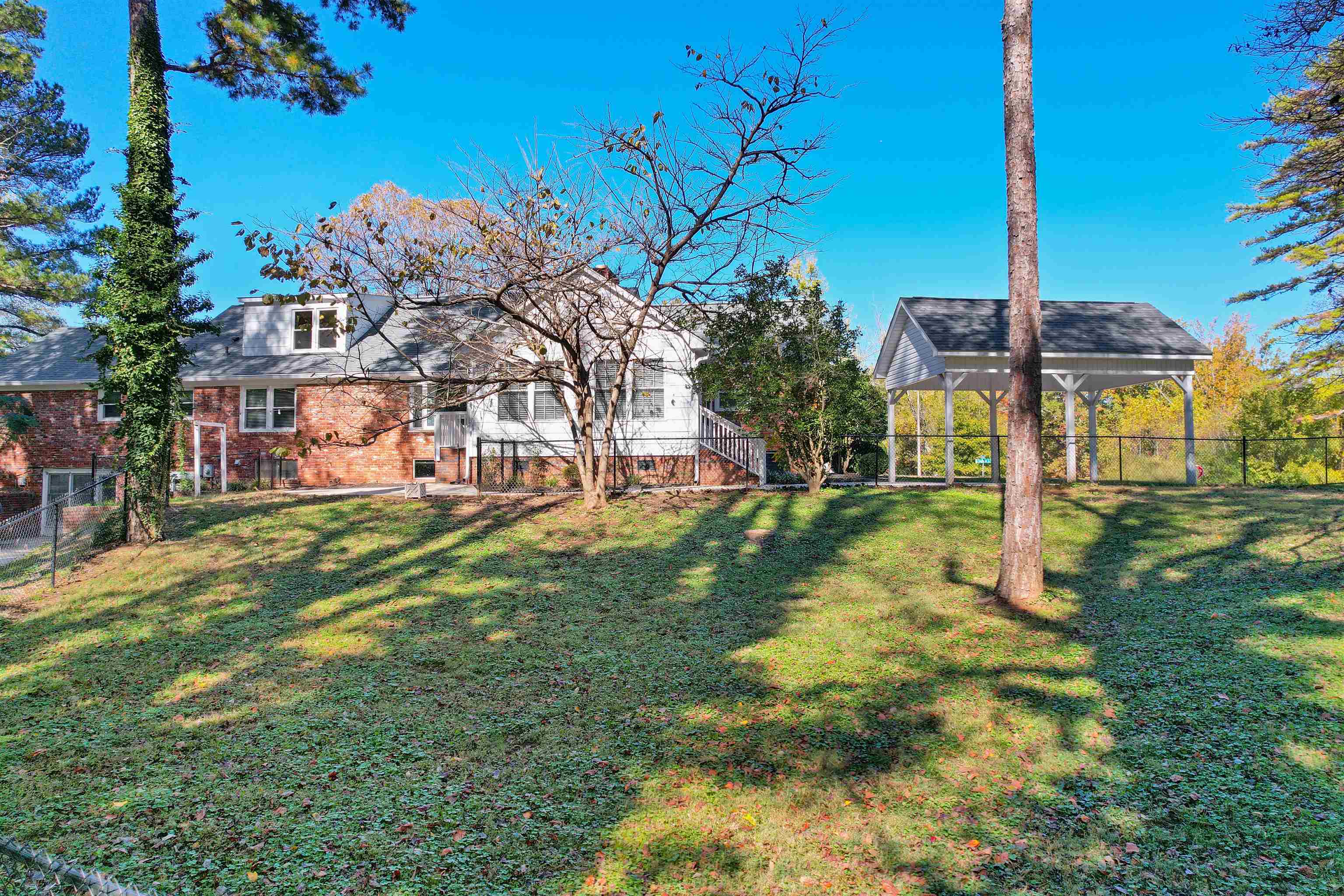 201 Crestview Dr Property Photo 39