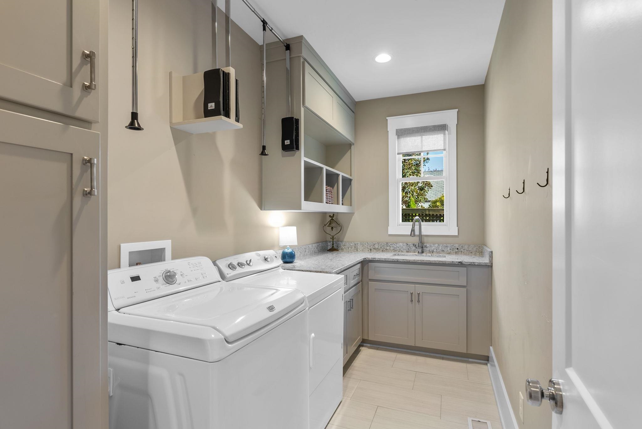 308 Lighthorse Ln Property Photo 23