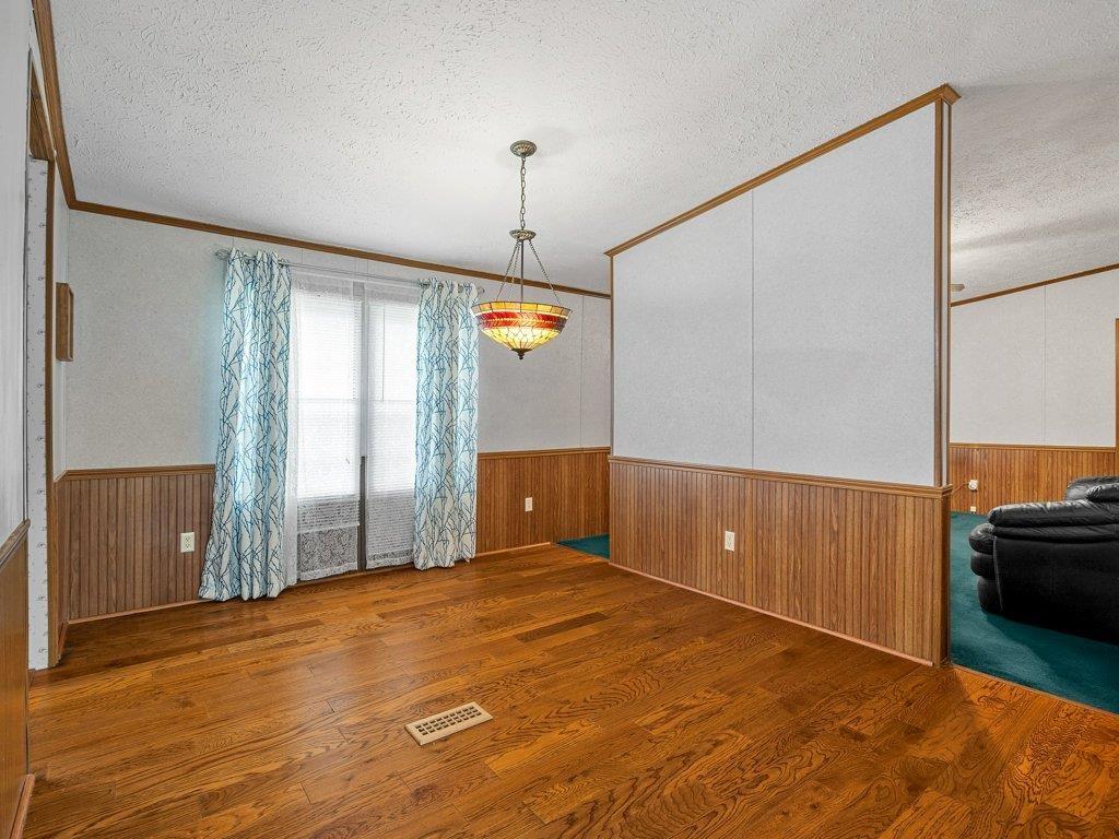 227 Red Oak Drive Property Photo 8