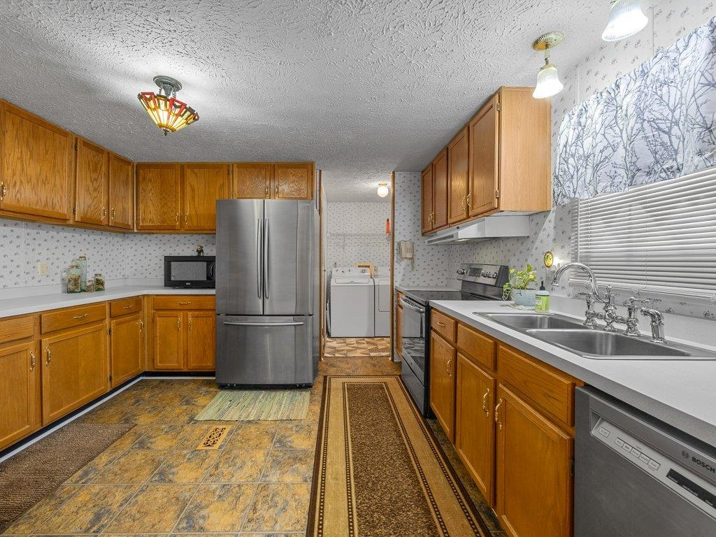 227 Red Oak Drive Property Photo 14