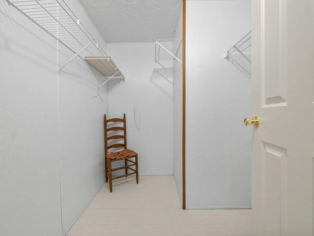 227 Red Oak Drive Property Photo 21