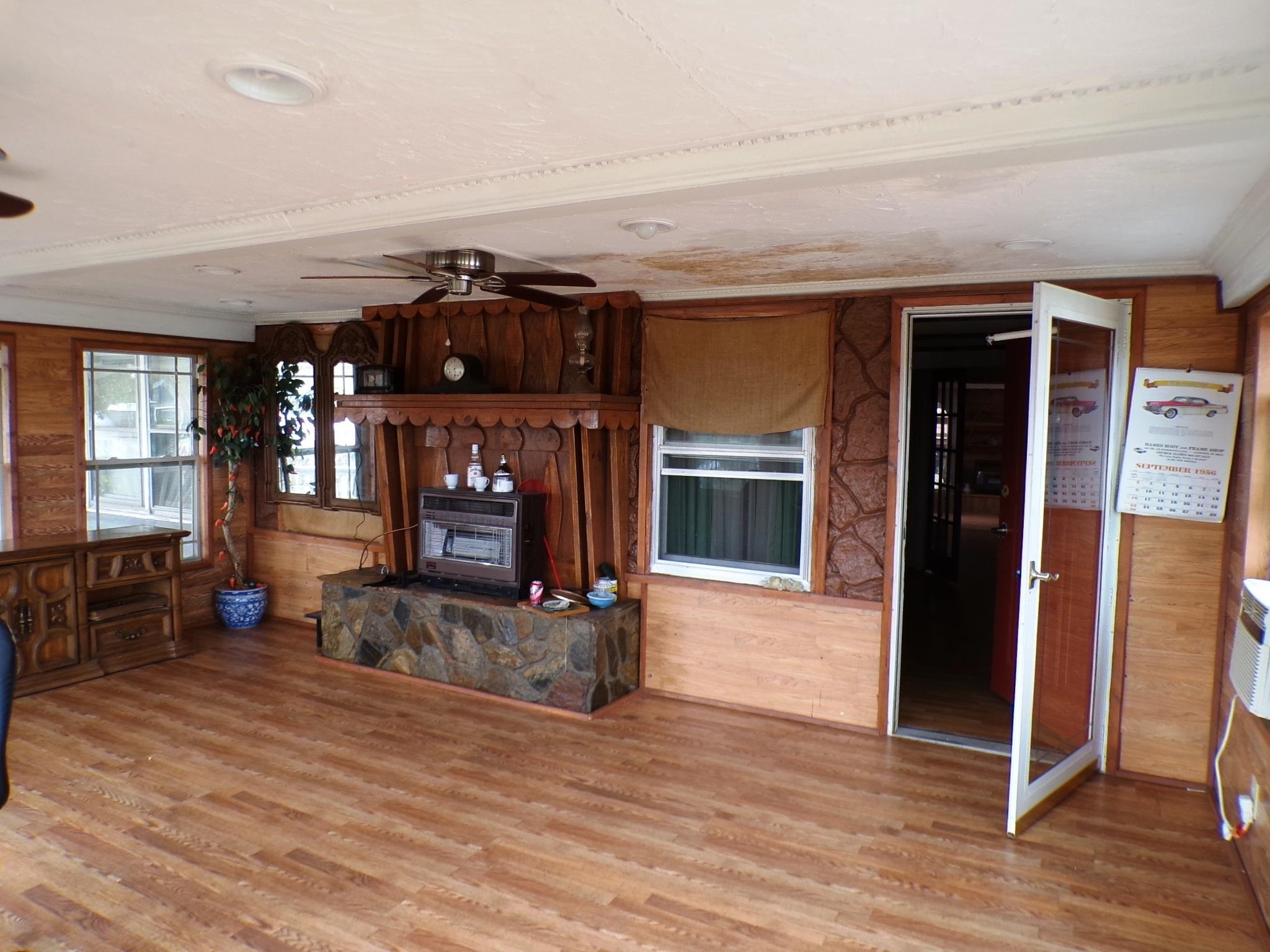 330704 Property Photo 33