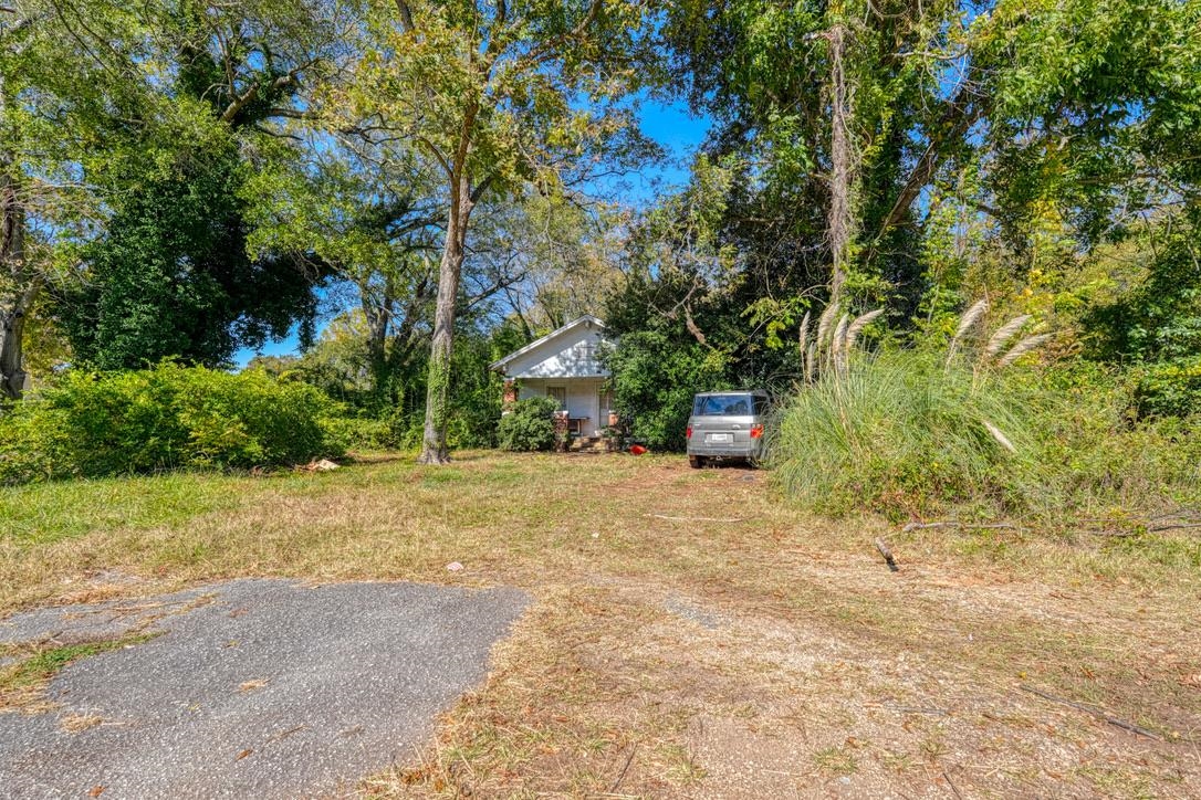 330739 Property Photo 2