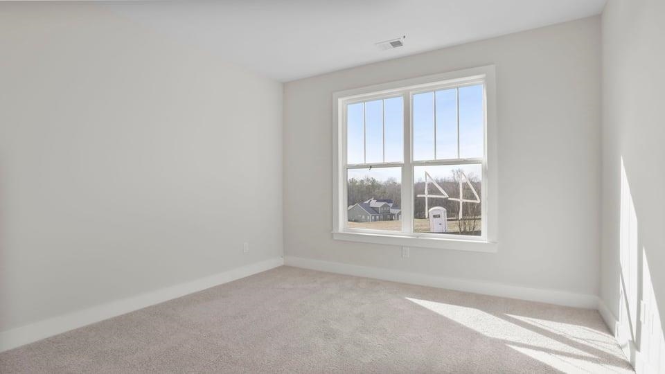 563 Winstone Trail Property Photo 8
