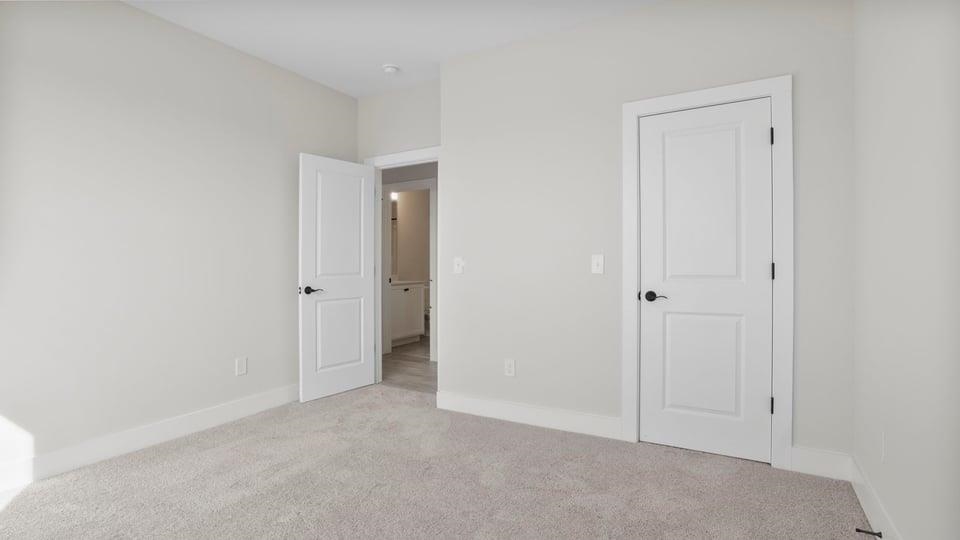 563 Winstone Trail Property Photo 9