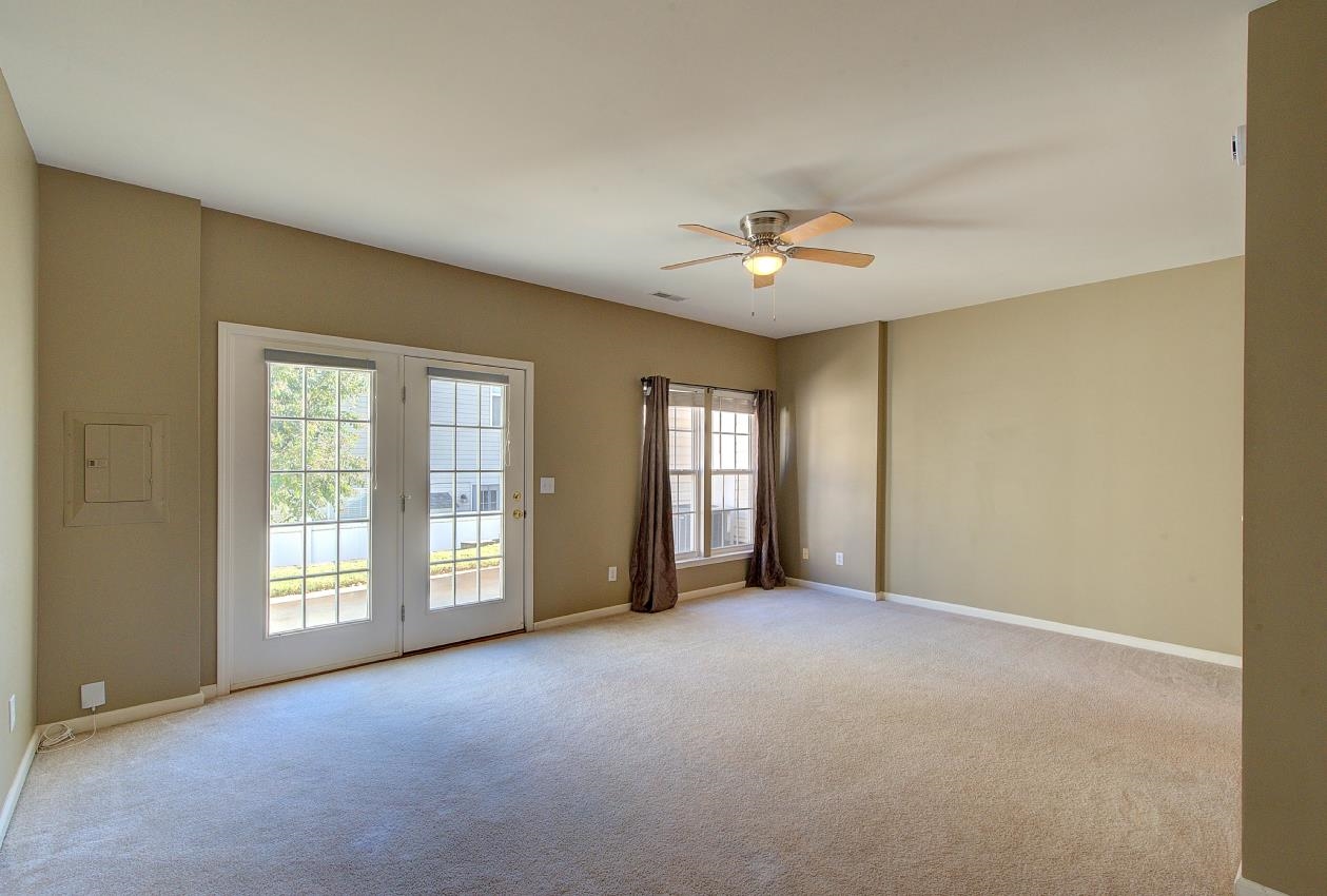 145 Spring Crossing Circle Property Photo 18