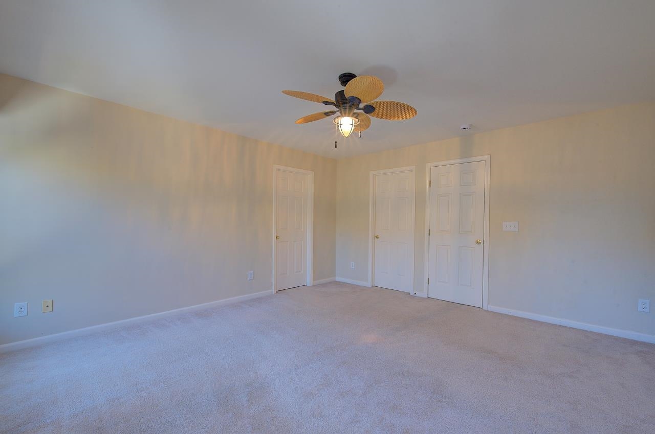 145 Spring Crossing Circle Property Photo 26