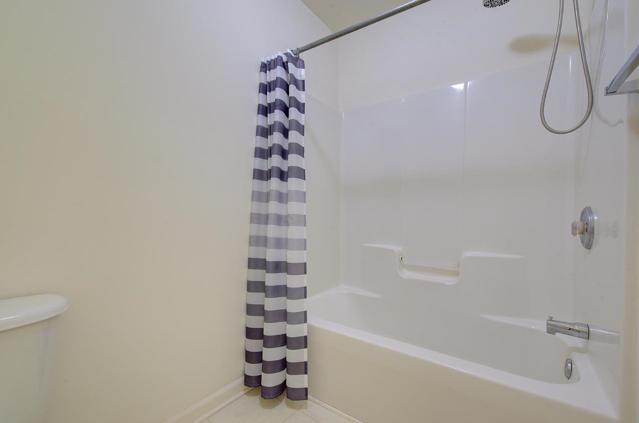 145 Spring Crossing Circle Property Photo 32