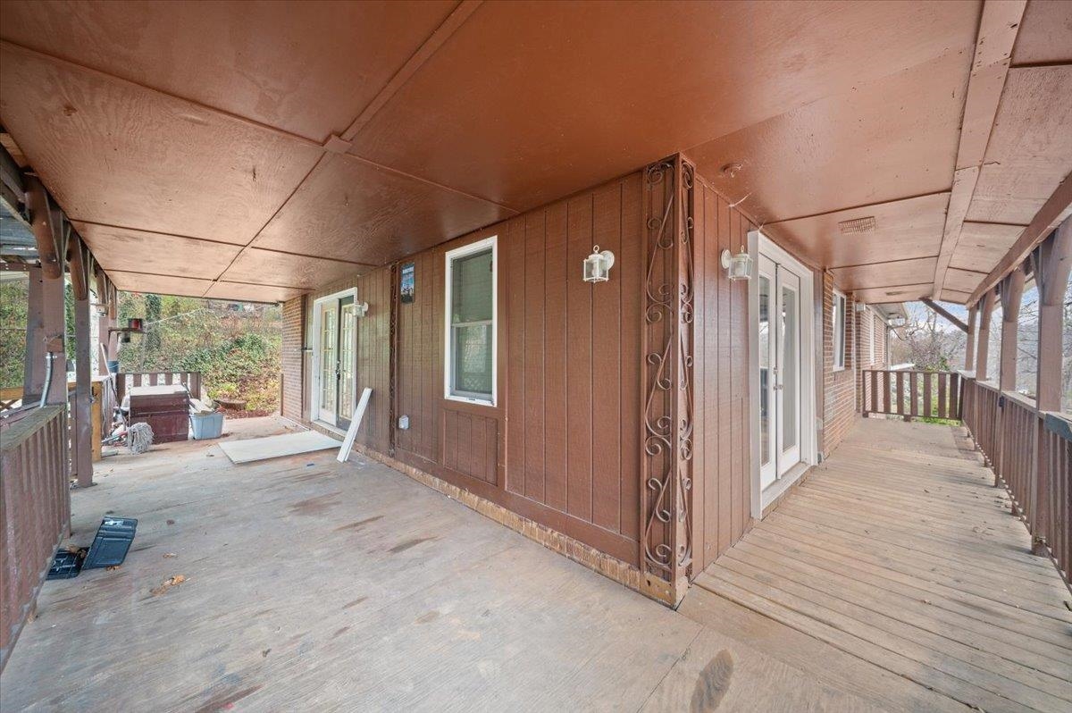 108 Linda Lane Property Photo 18