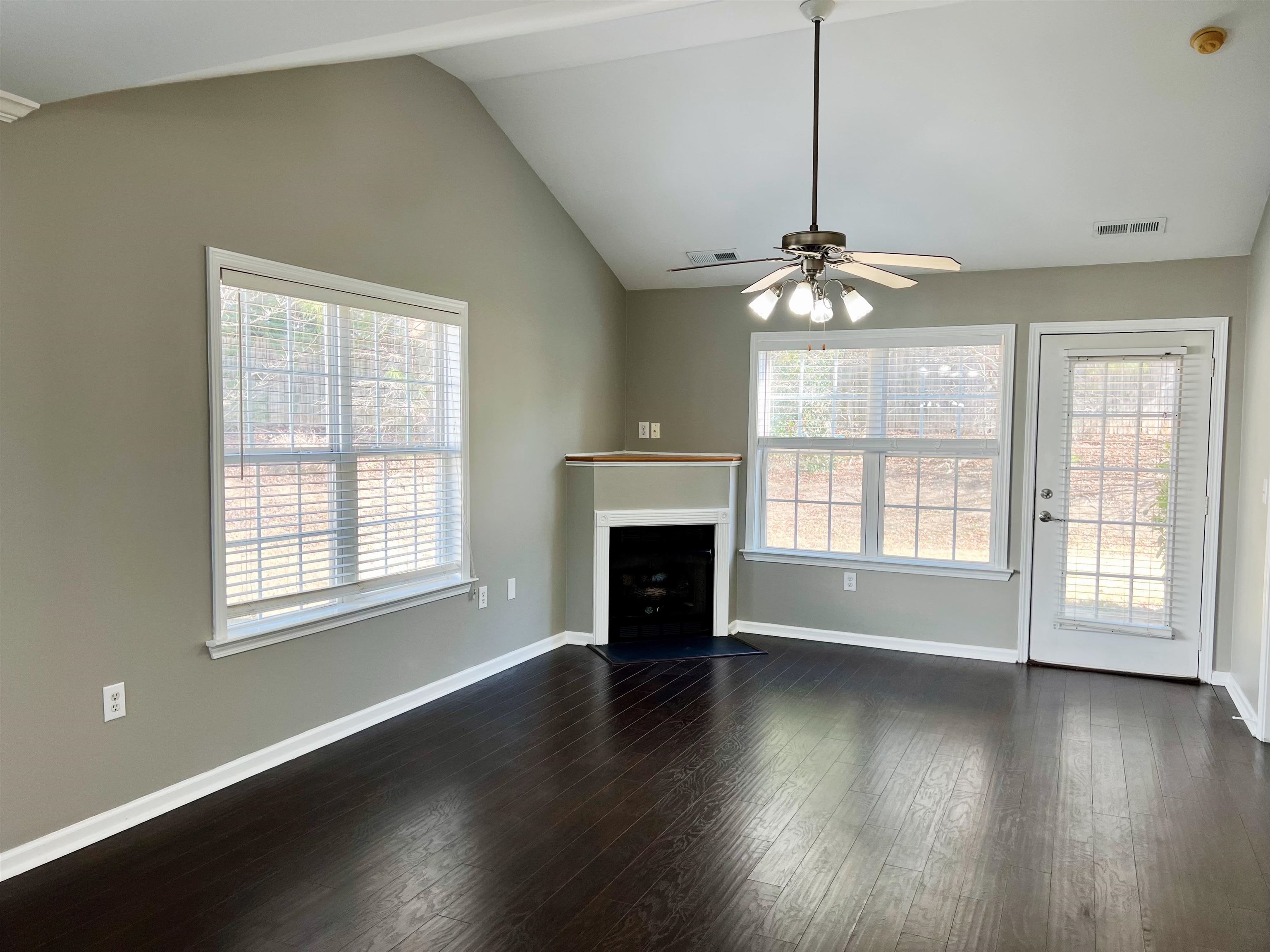 373 Still Water Circle Property Photo 5