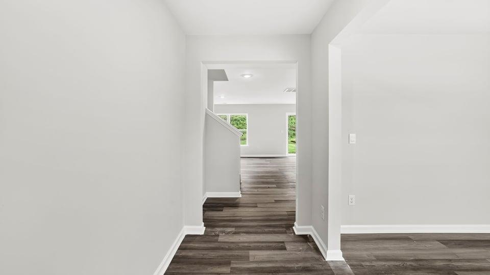 2142 Pierett Circle Property Photo 4