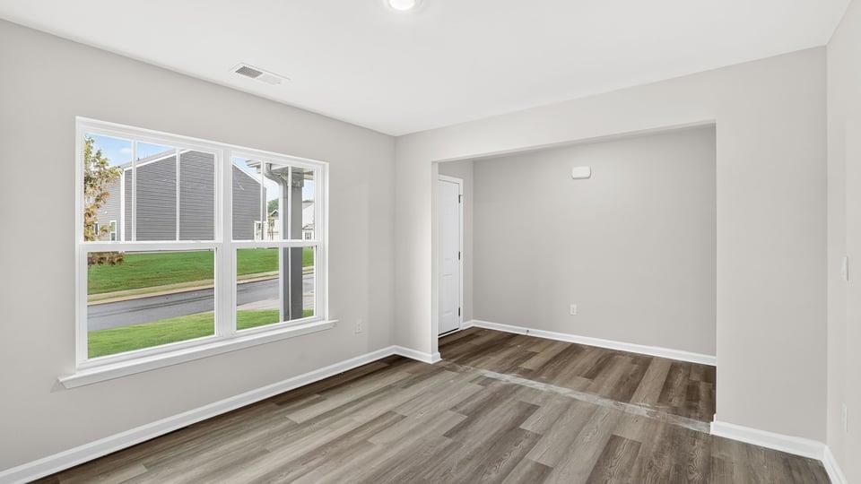 2142 Pierett Circle Property Photo 7