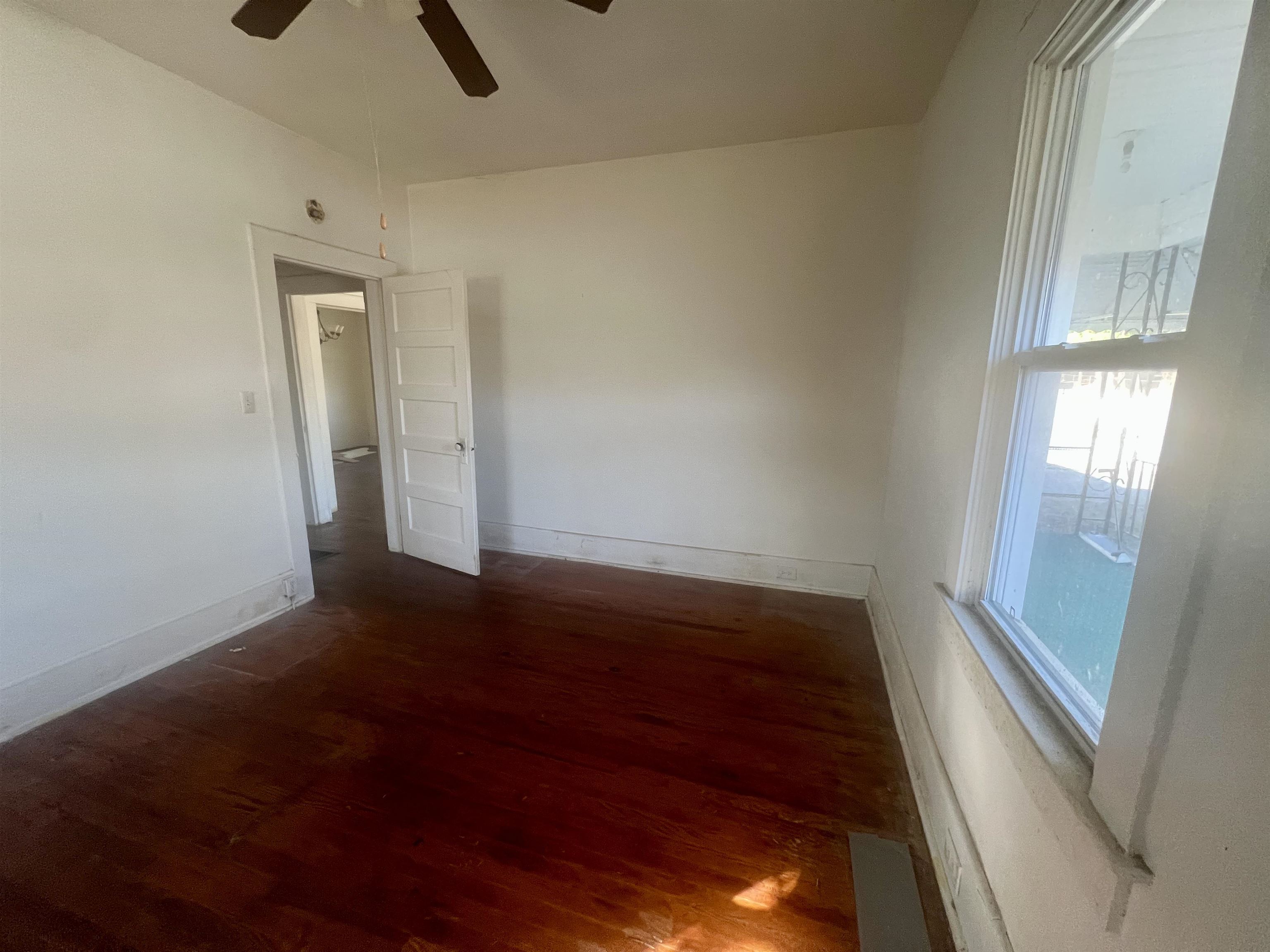 550 Leaman Avenue Property Photo 12